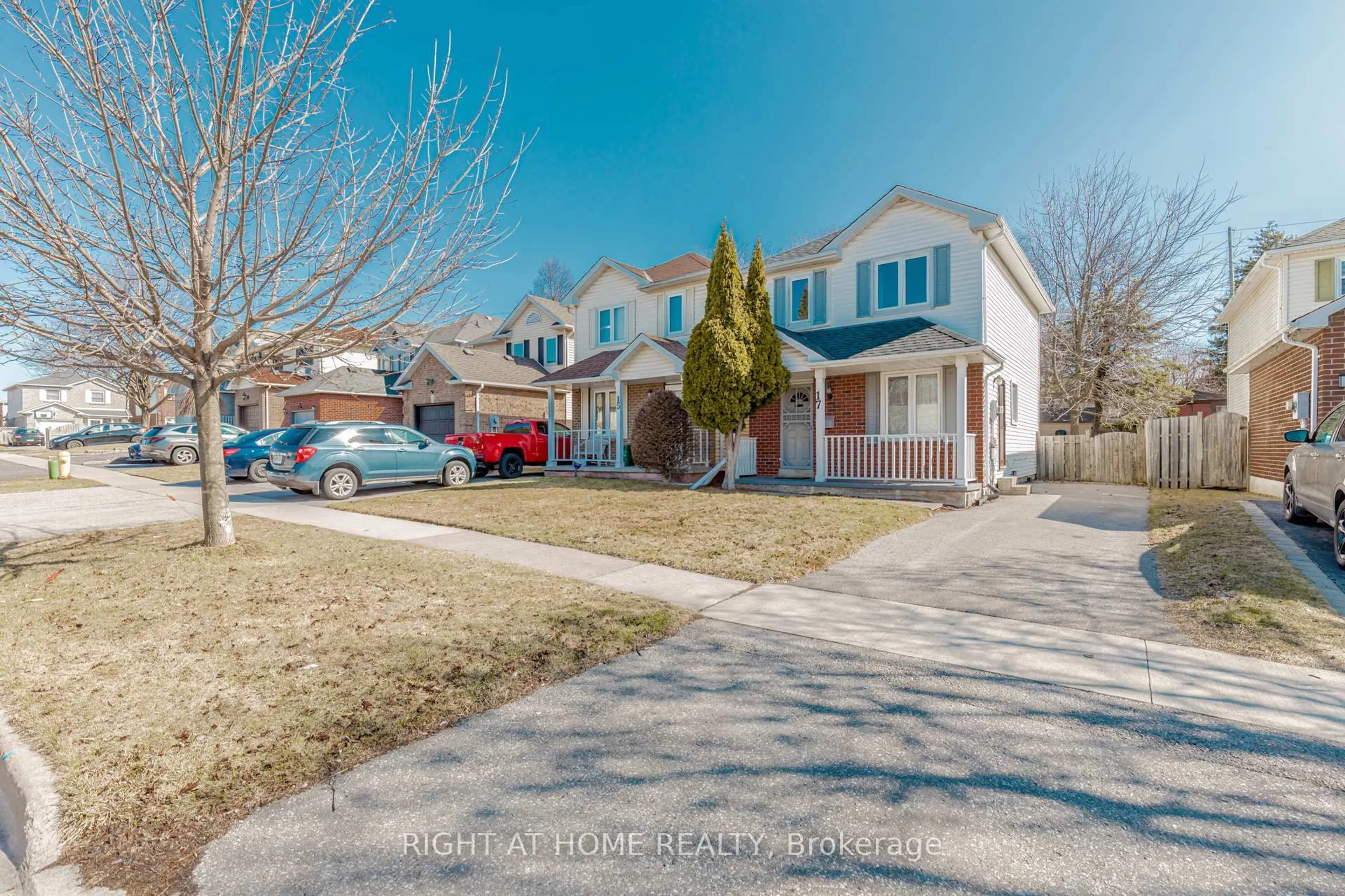 A pic from outside/outdoor area/front of a property/back of a property/a pic from drone, street for 17 Overbank Dr, Oshawa Ontario L1J 7X9
