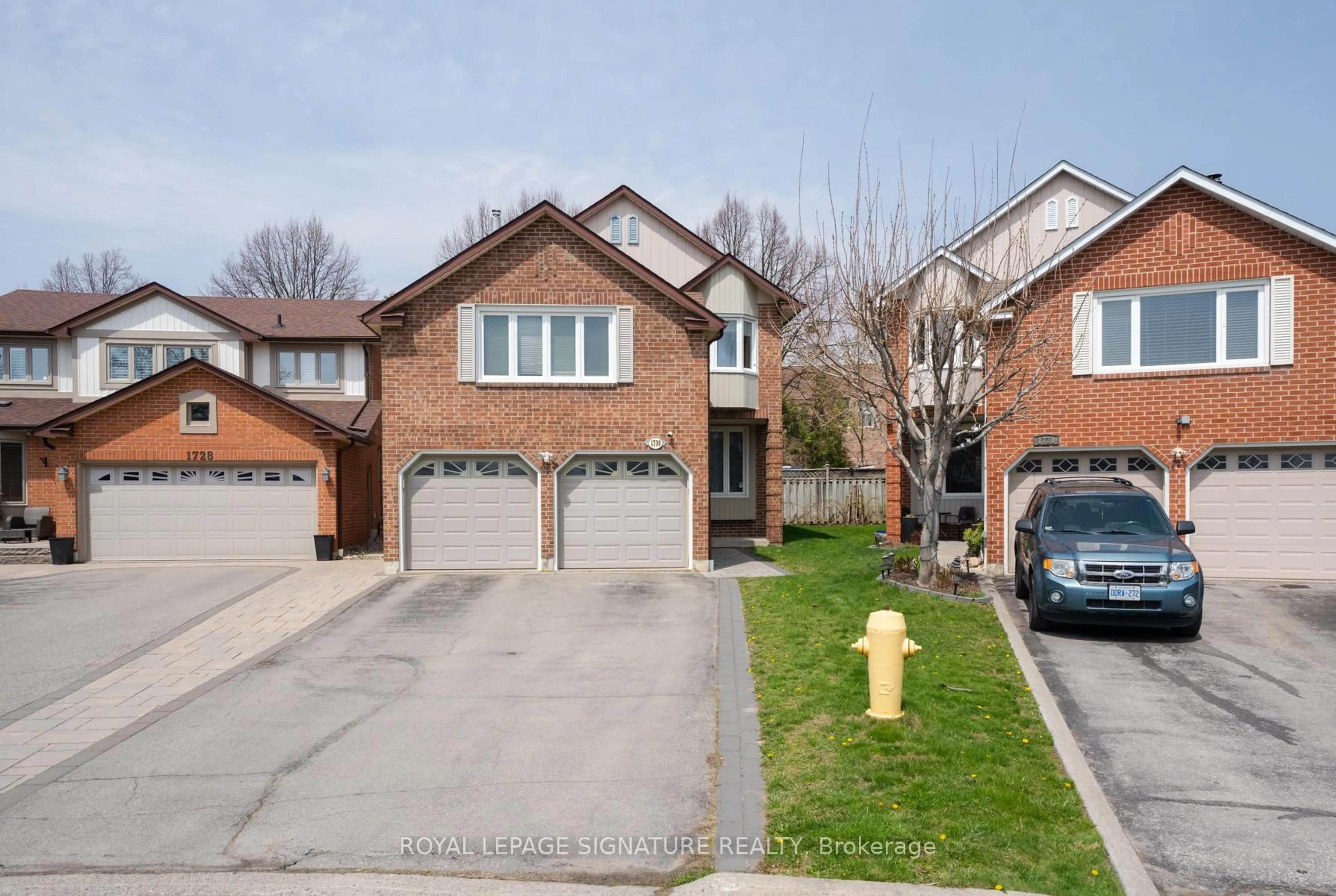 Home with brick exterior material, street for 1730 Echo Point Crt, Pickering Ontario L1V 5C8