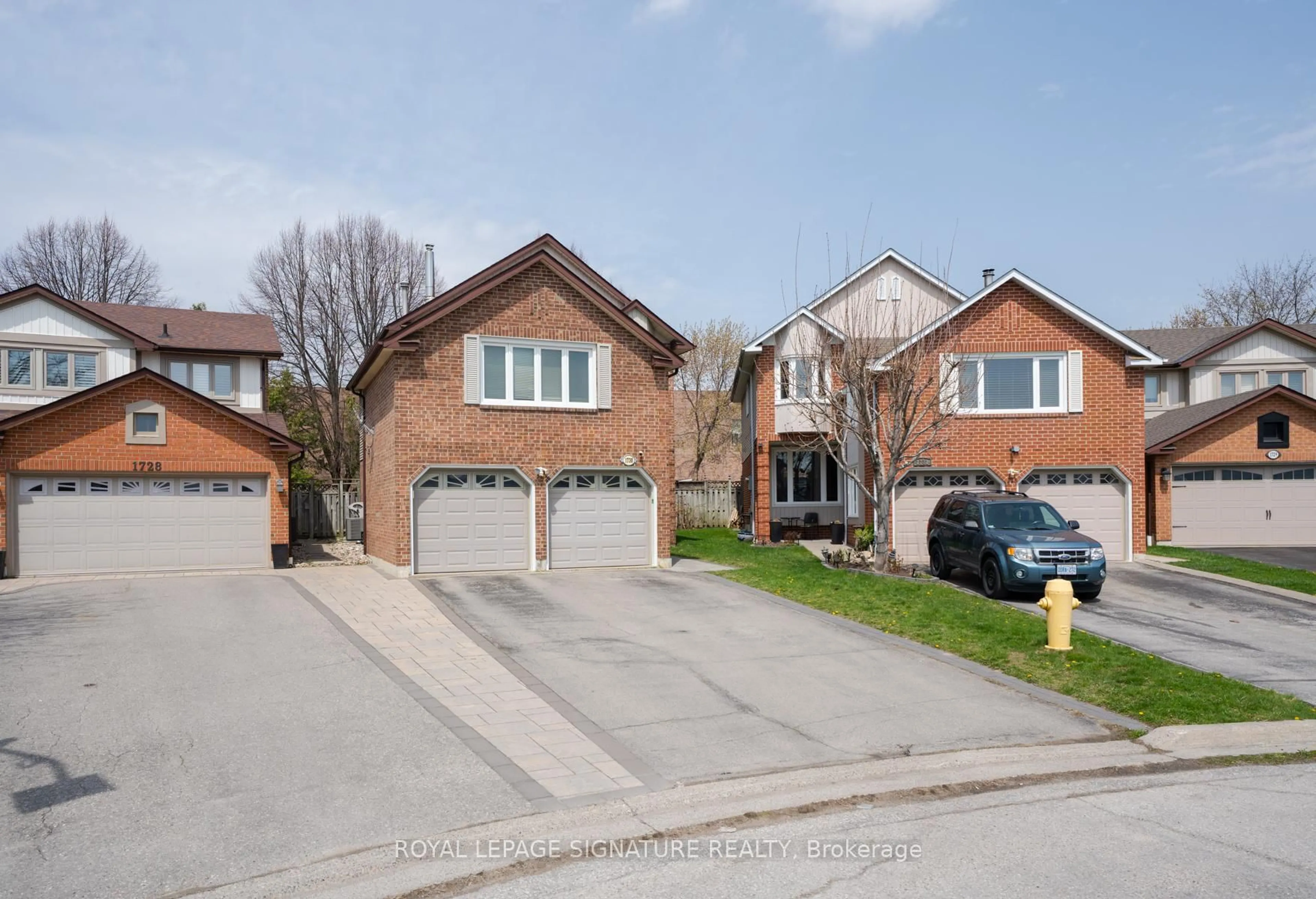 Home with brick exterior material, street for 1730 Echo Point Crt, Pickering Ontario L1V 5C8
