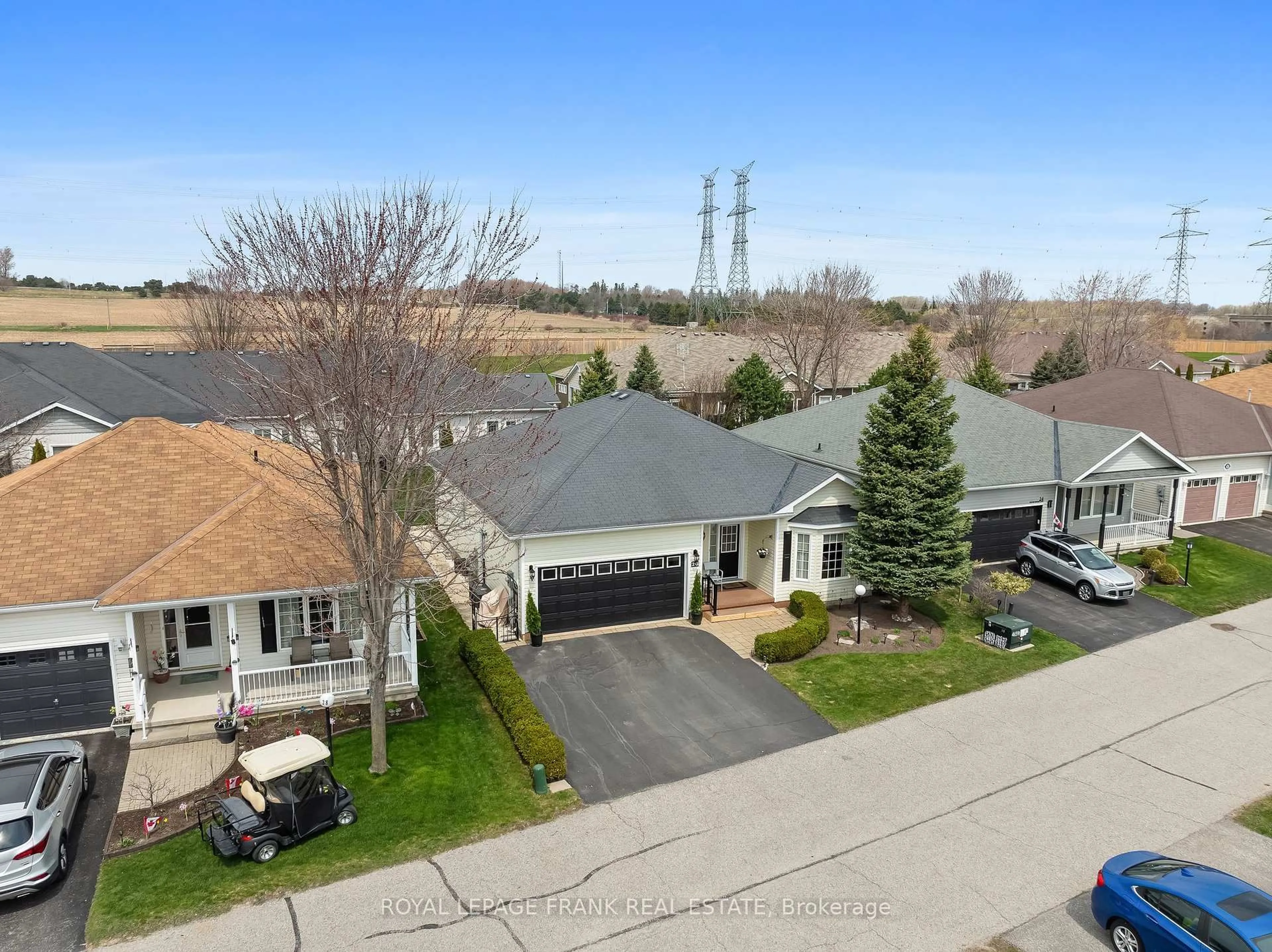A pic from outside/outdoor area/front of a property/back of a property/a pic from drone, street for 26 Kissingbridge Lane, Clarington Ontario L1B 0B2