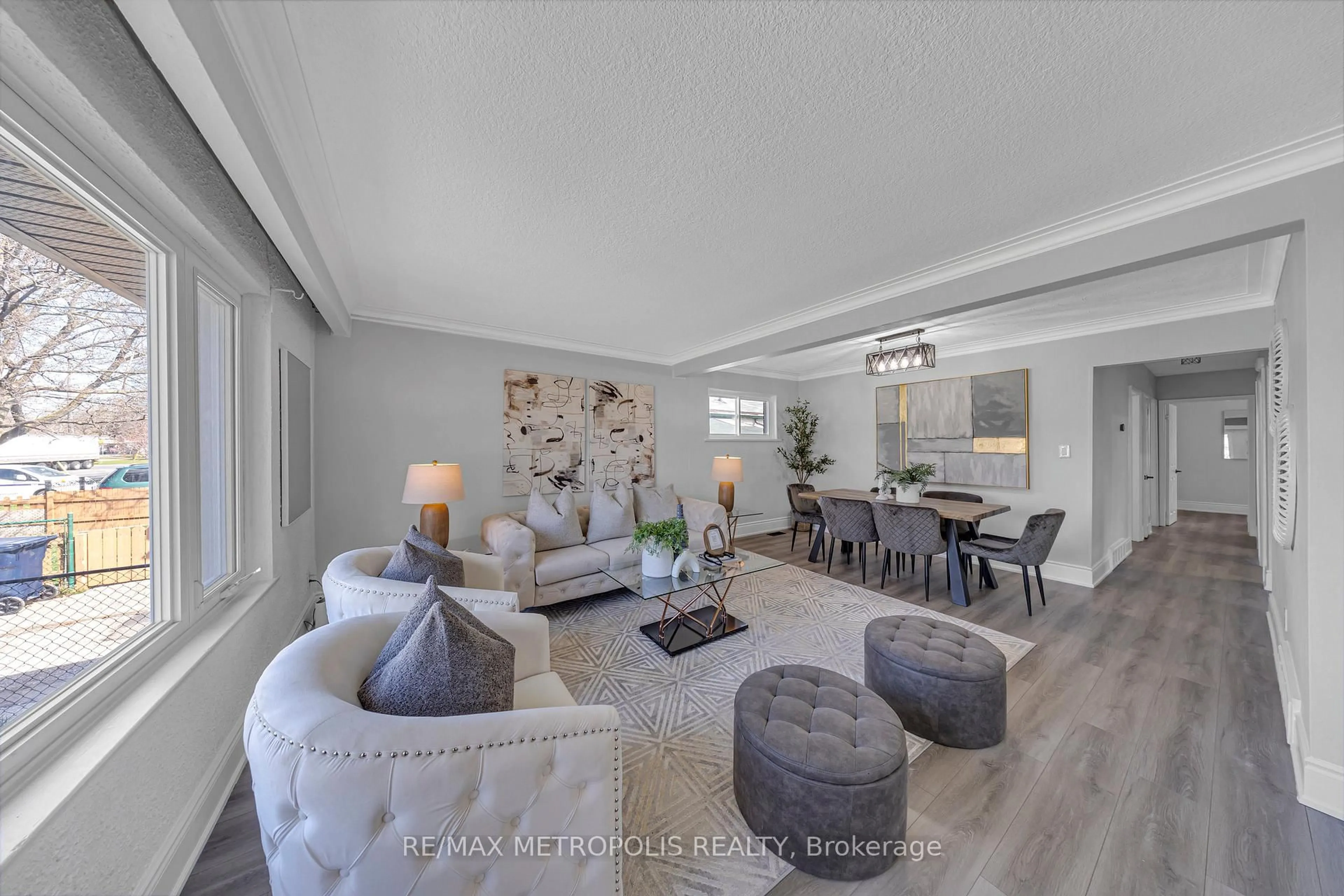 Living room with furniture, unknown for 769 Markham Rd, Toronto Ontario M1H 2Y1