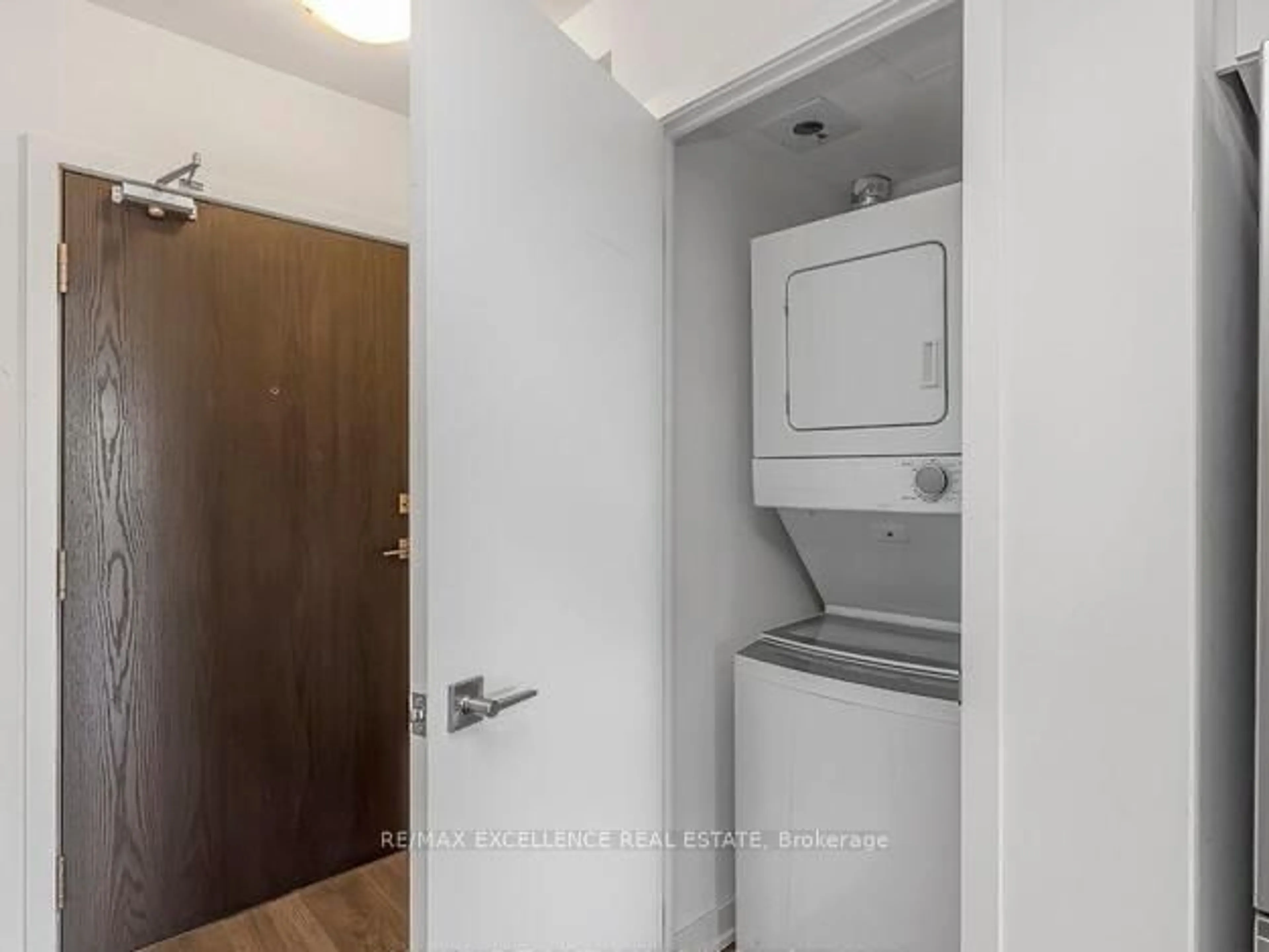 Unknown for 1401 O'Connor Dr #214, Toronto Ontario M4B 2V5
