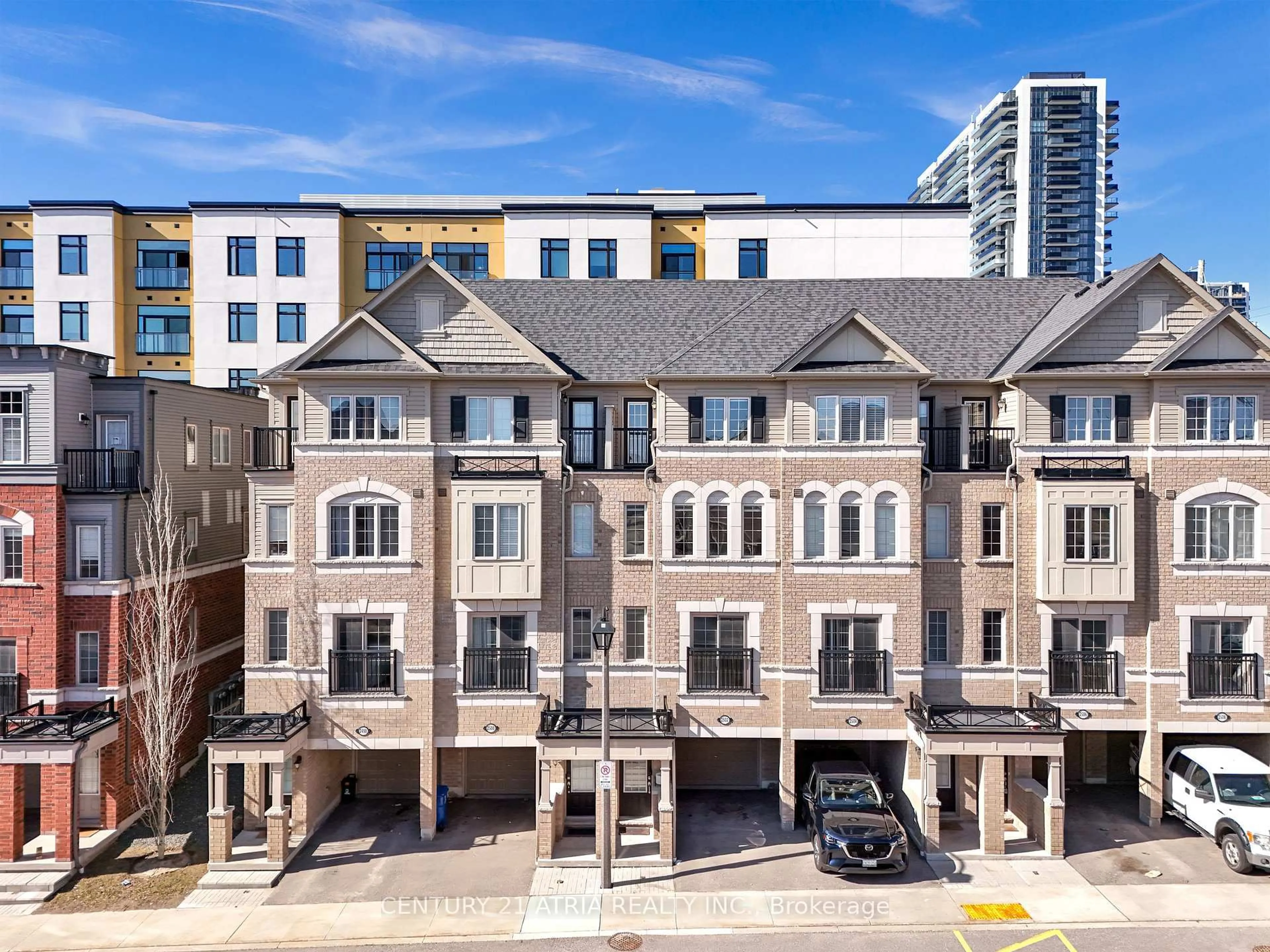 A pic from outside/outdoor area/front of a property/back of a property/a pic from drone, city buildings view from balcony for 2502 Rosedrop Path, Oshawa Ontario L1L 0L2