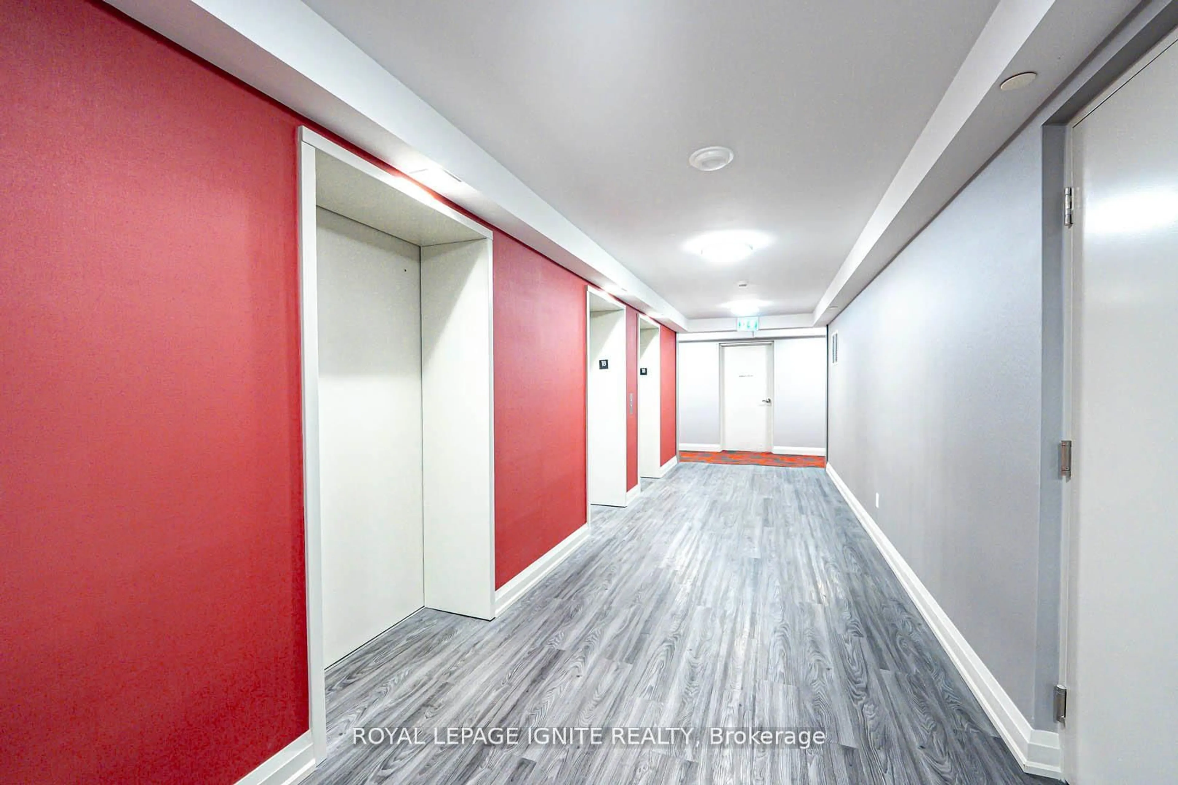 Indoor foyer for 20 Meadowglen Pl #1806, Toronto Ontario M1G 0A9