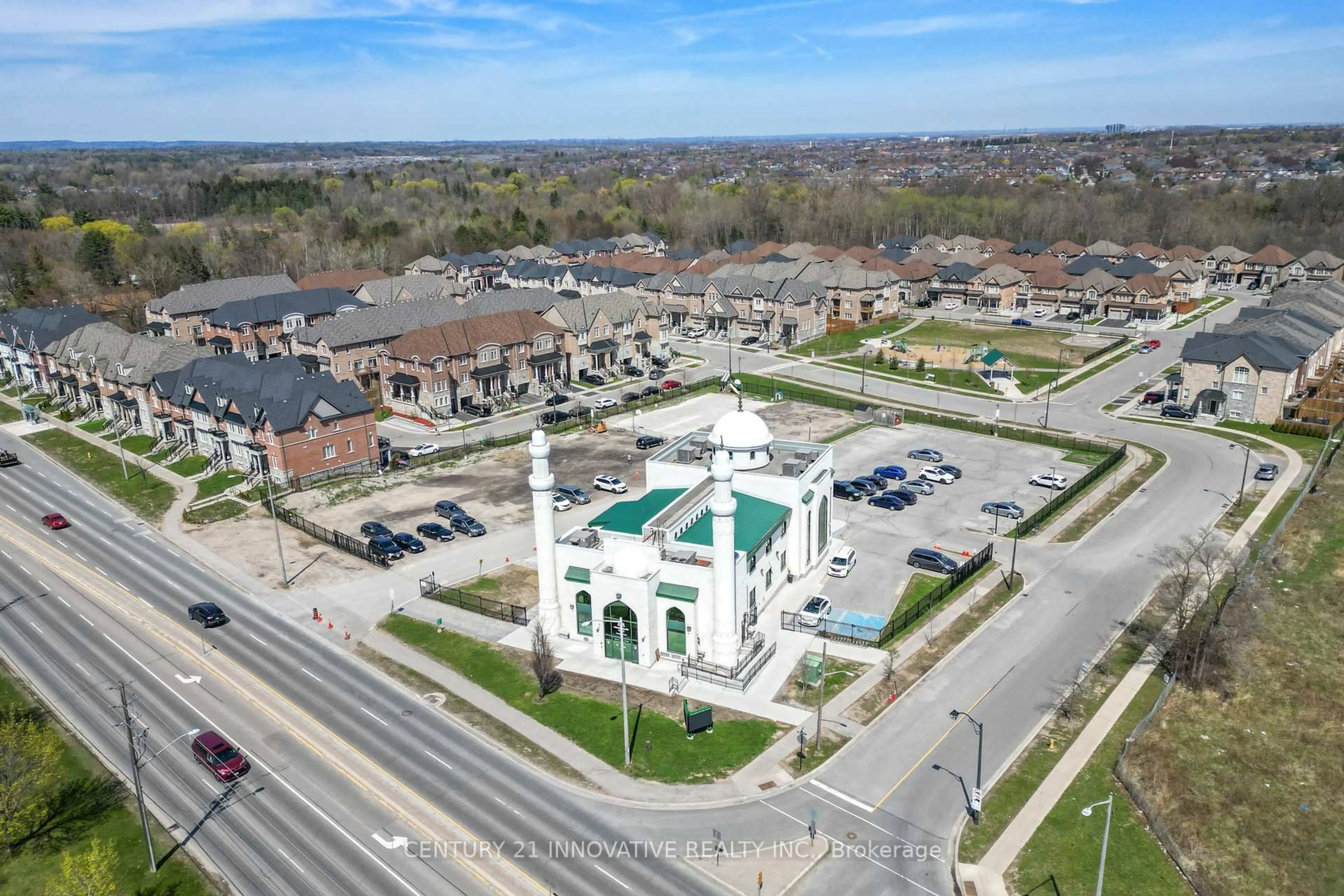 A pic from outside/outdoor area/front of a property/back of a property/a pic from drone, street for 2349 Usman Rd, Pickering Ontario L1X 0E1