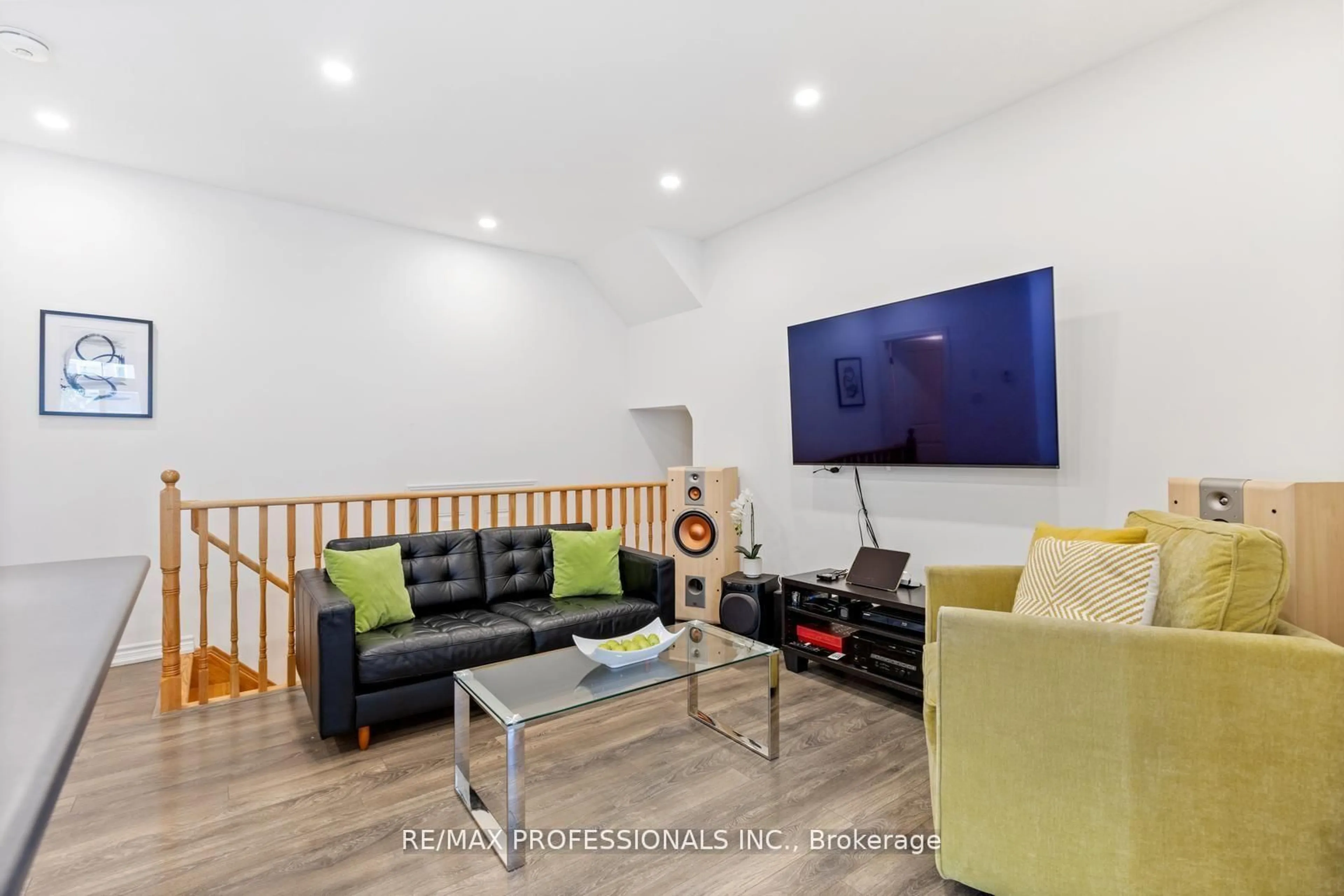 Living room with furniture, unknown for 1767 Rex Heath Dr #57, Pickering Ontario L1X 0E4