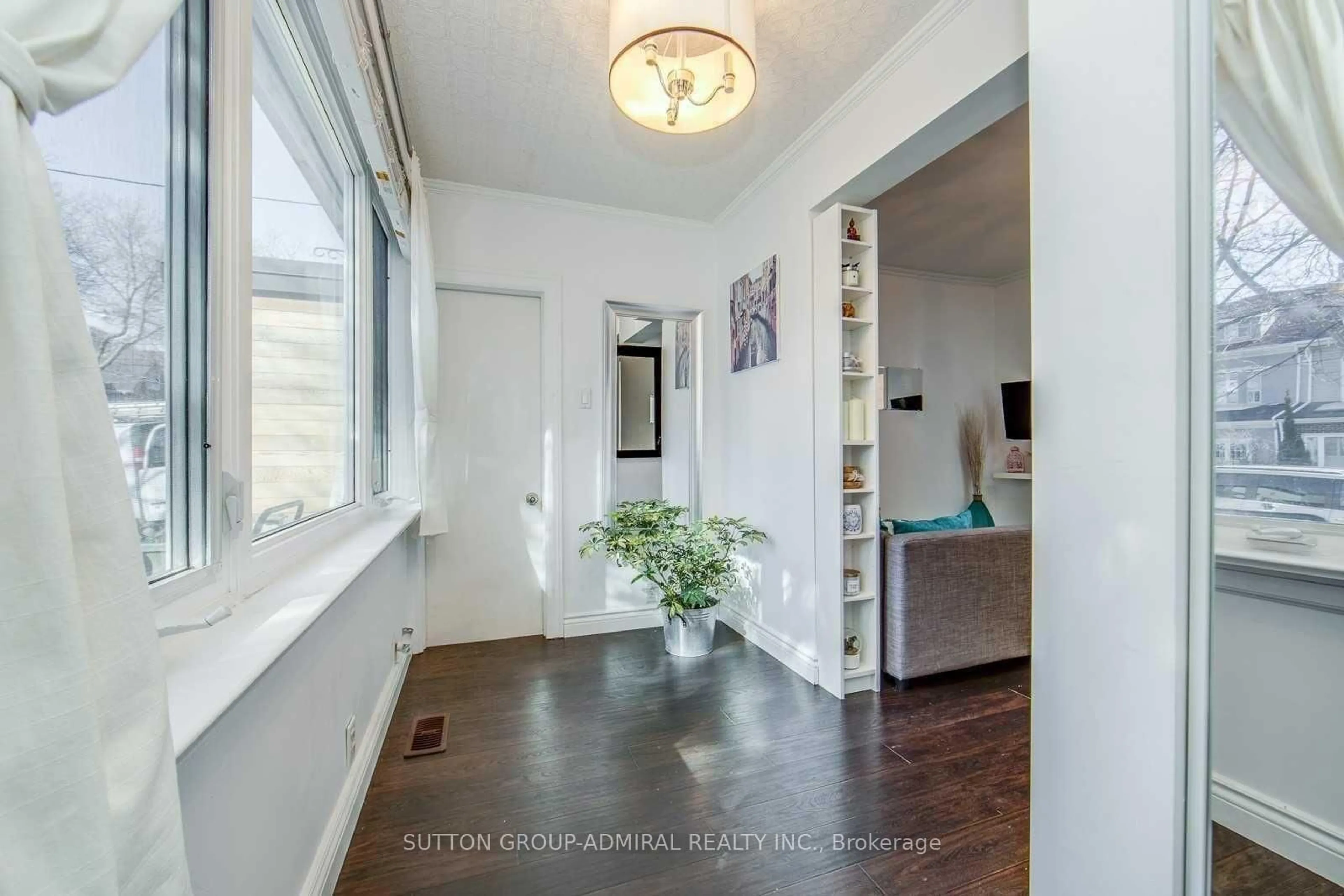 Indoor entryway for 53 Rhodes Ave, Toronto Ontario M4L 2Z8