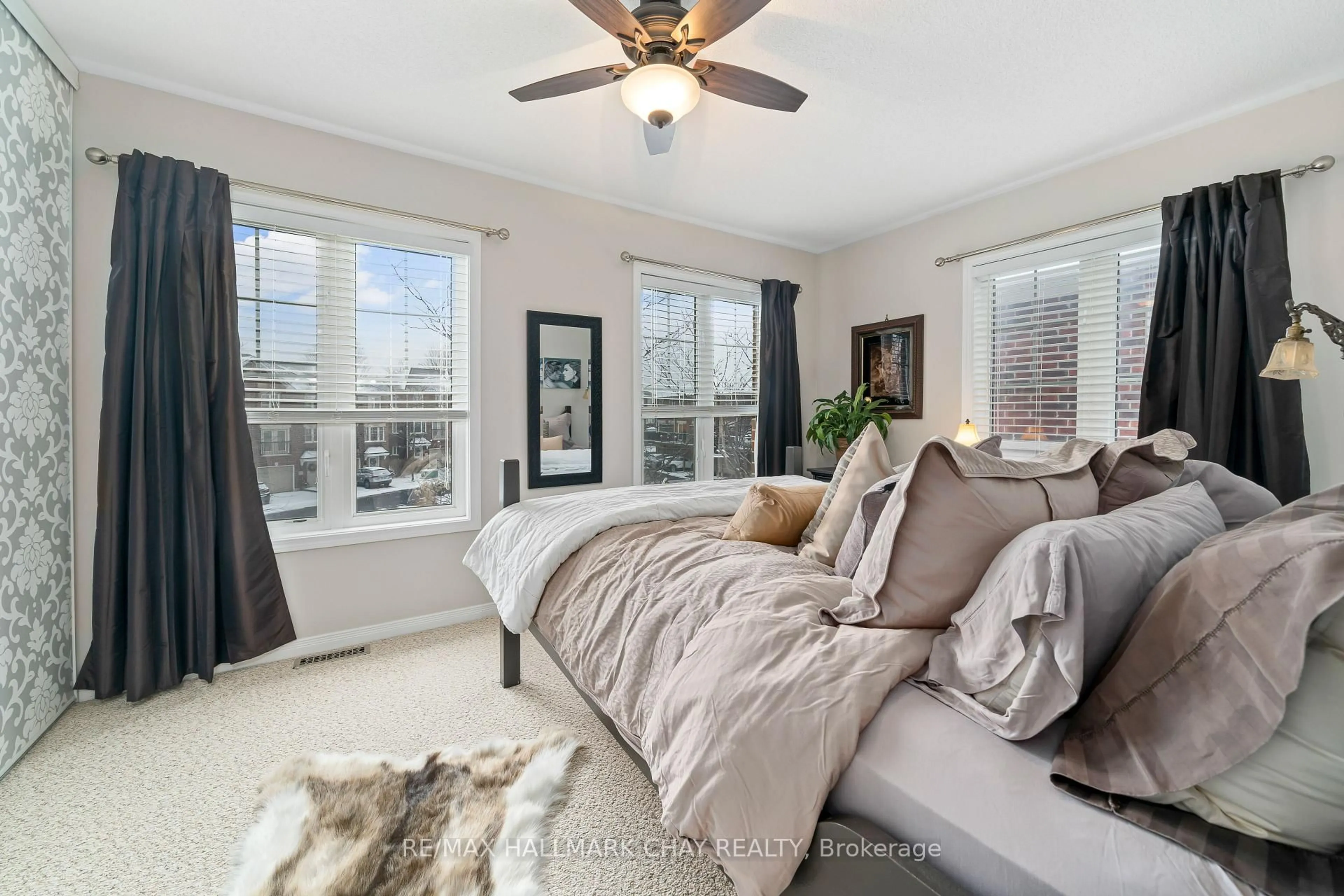 Bedroom with bed, unknown for 571 Longworth Ave #13, Clarington Ontario L1C 0H3