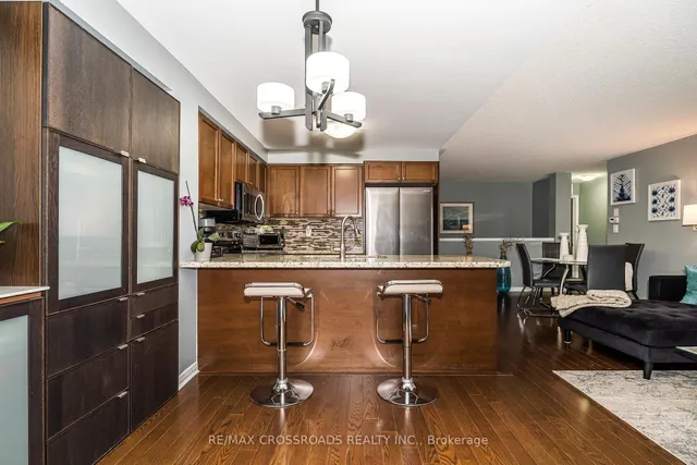 Additional property image - 655 D Warden Ave Unit 68
