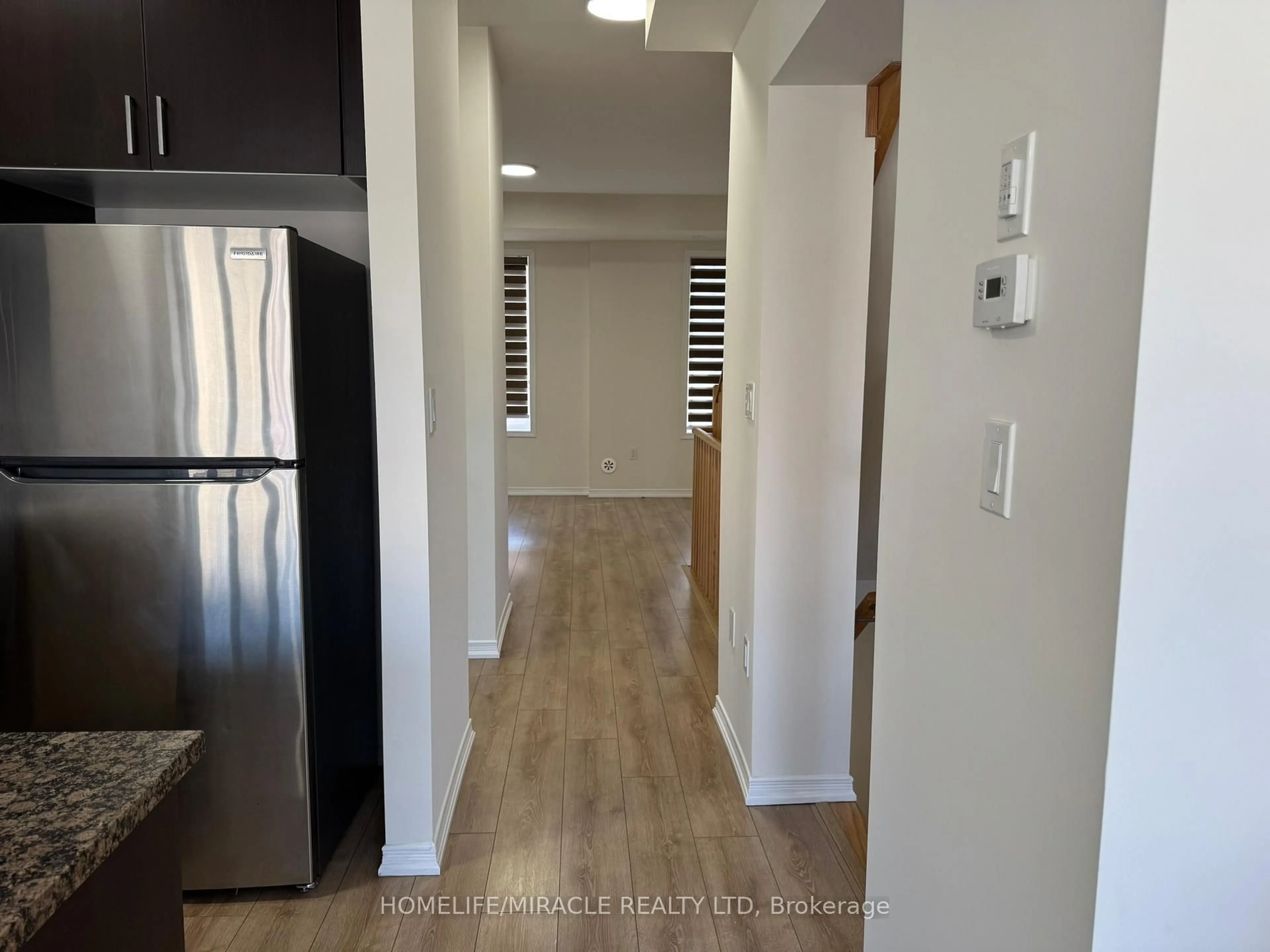 Indoor entryway for 188 Royal Northern Path #85, Oshawa Ontario L1L 0R6