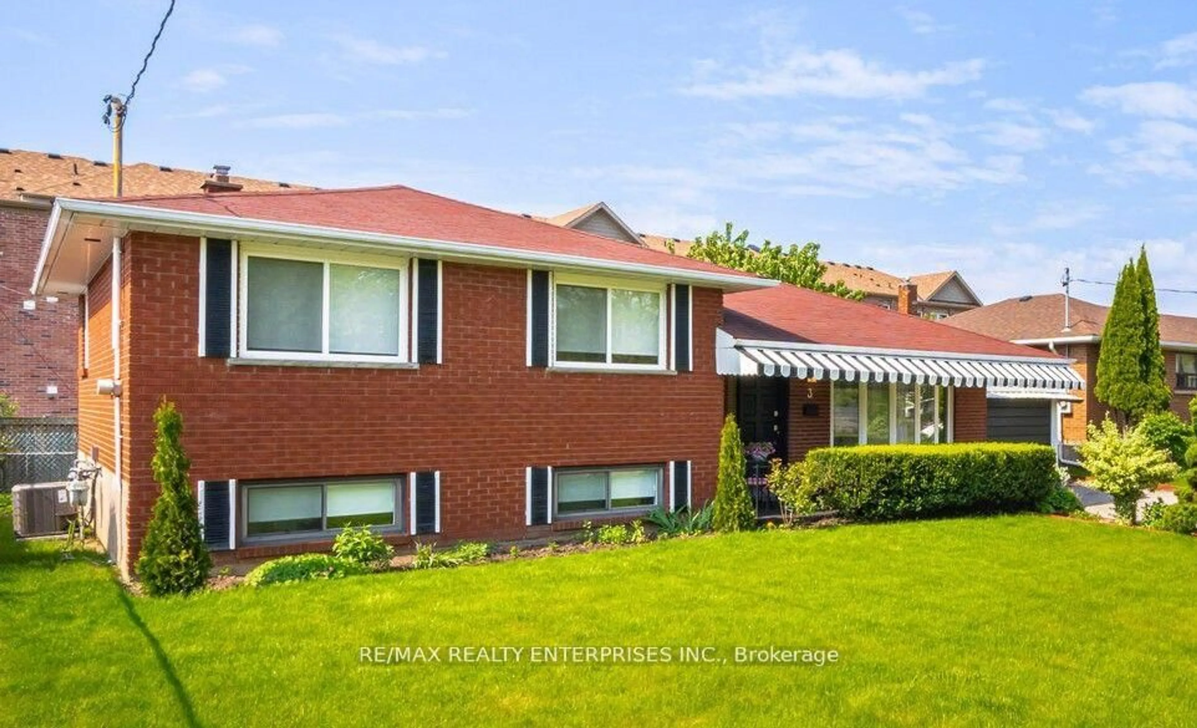 Home with brick exterior material, street for 3 Savarin St, Toronto Ontario M1J 1Z7