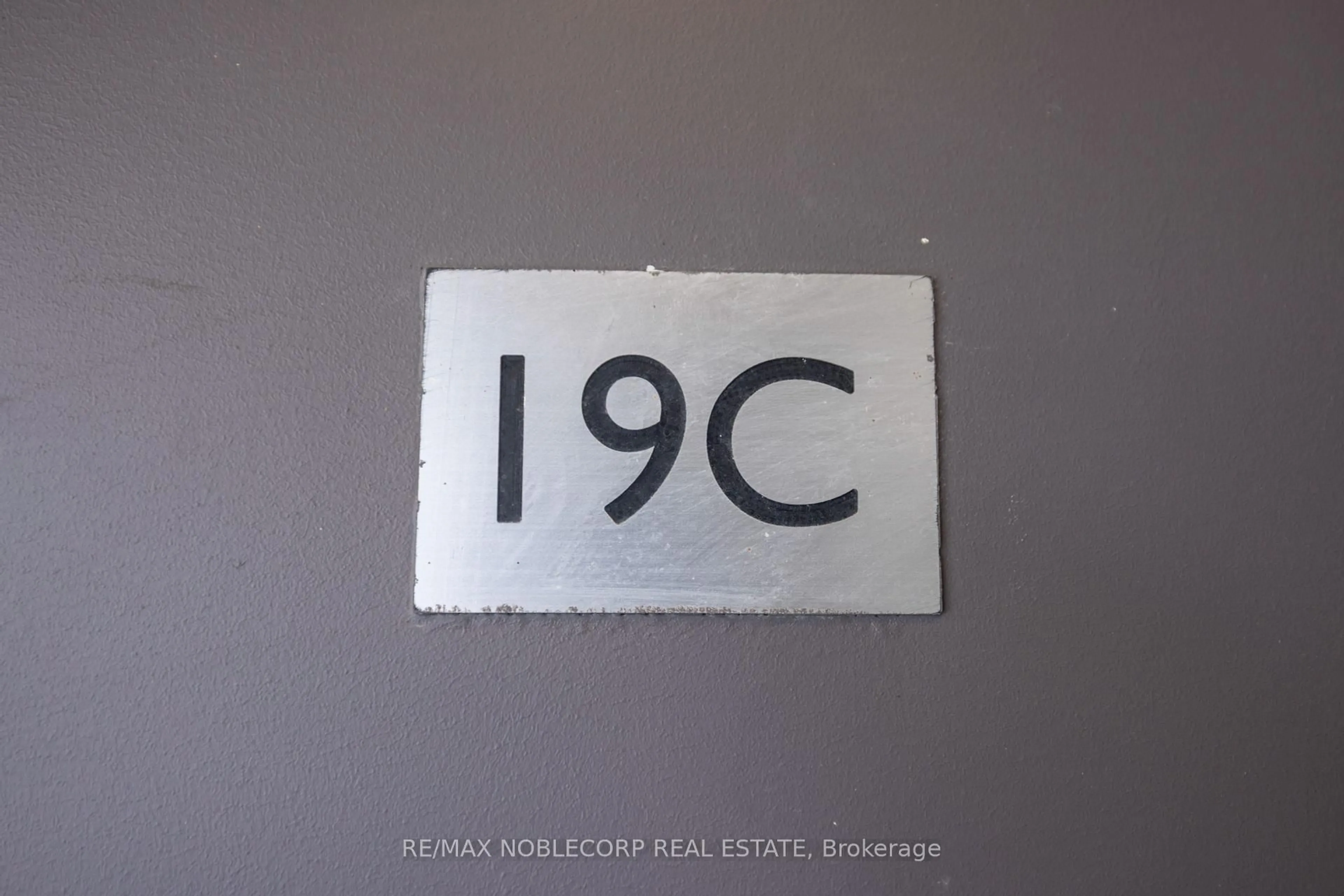 Unknown for 19C Lookout Dr, Clarington Ontario L1C 7G1