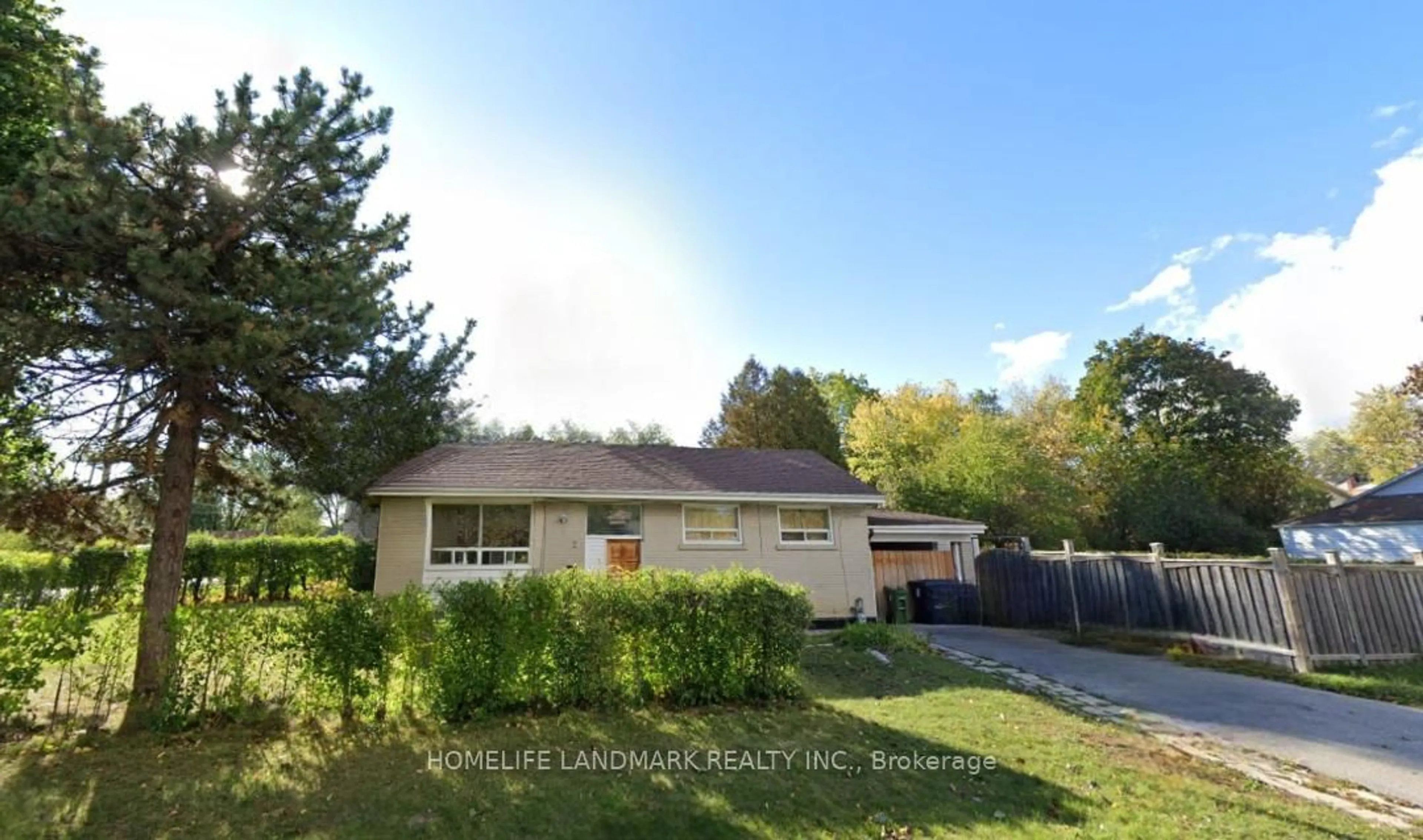 A pic from outside/outdoor area/front of a property/back of a property/a pic from drone, street for 2 Adirondack Gate, Toronto Ontario M1T 3E7