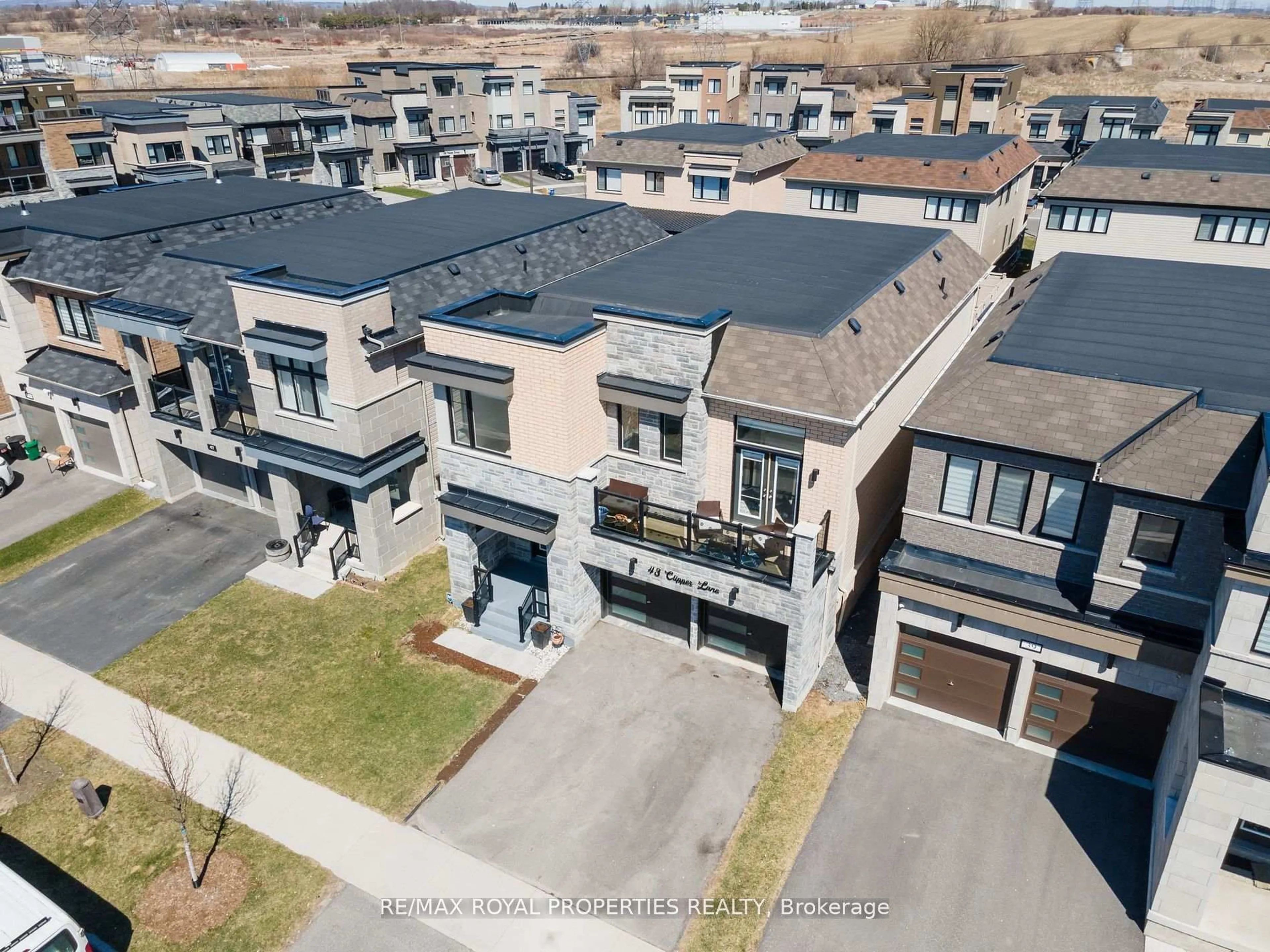 A pic from outside/outdoor area/front of a property/back of a property/a pic from drone, street for 43 Clipper Lane, Clarington Ontario L1C 4B1