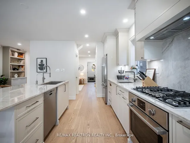 Additional property image - 400 Strathmore Blvd