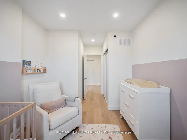 Additional property image - 400 Strathmore Blvd
