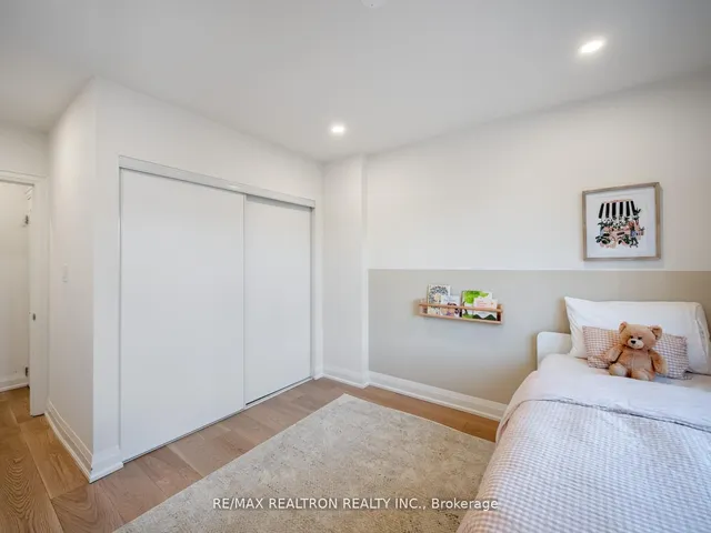Additional property image - 400 Strathmore Blvd