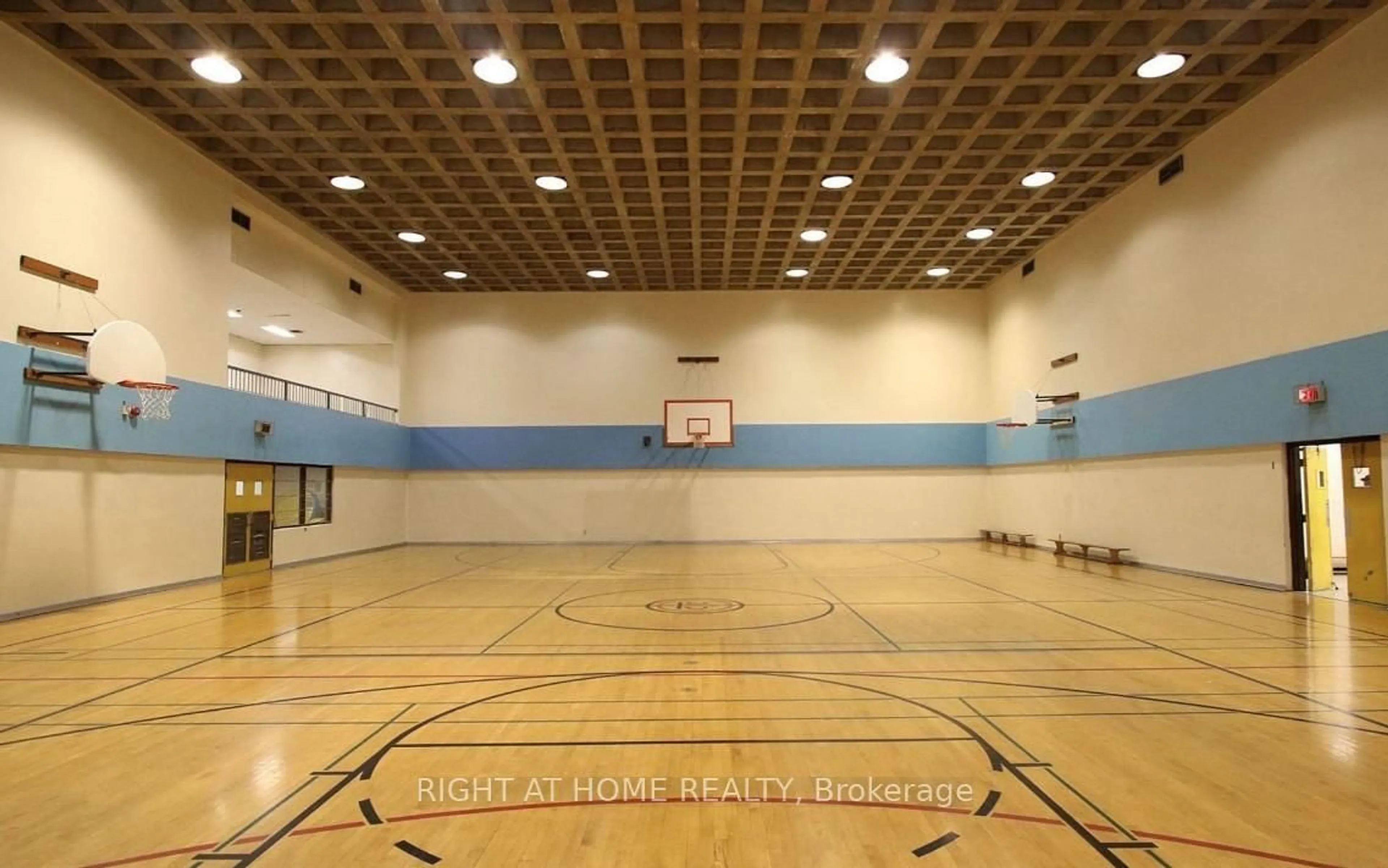 Gym or fitness room for 1 Massey Sq #2502, Toronto Ontario M4C 5L4