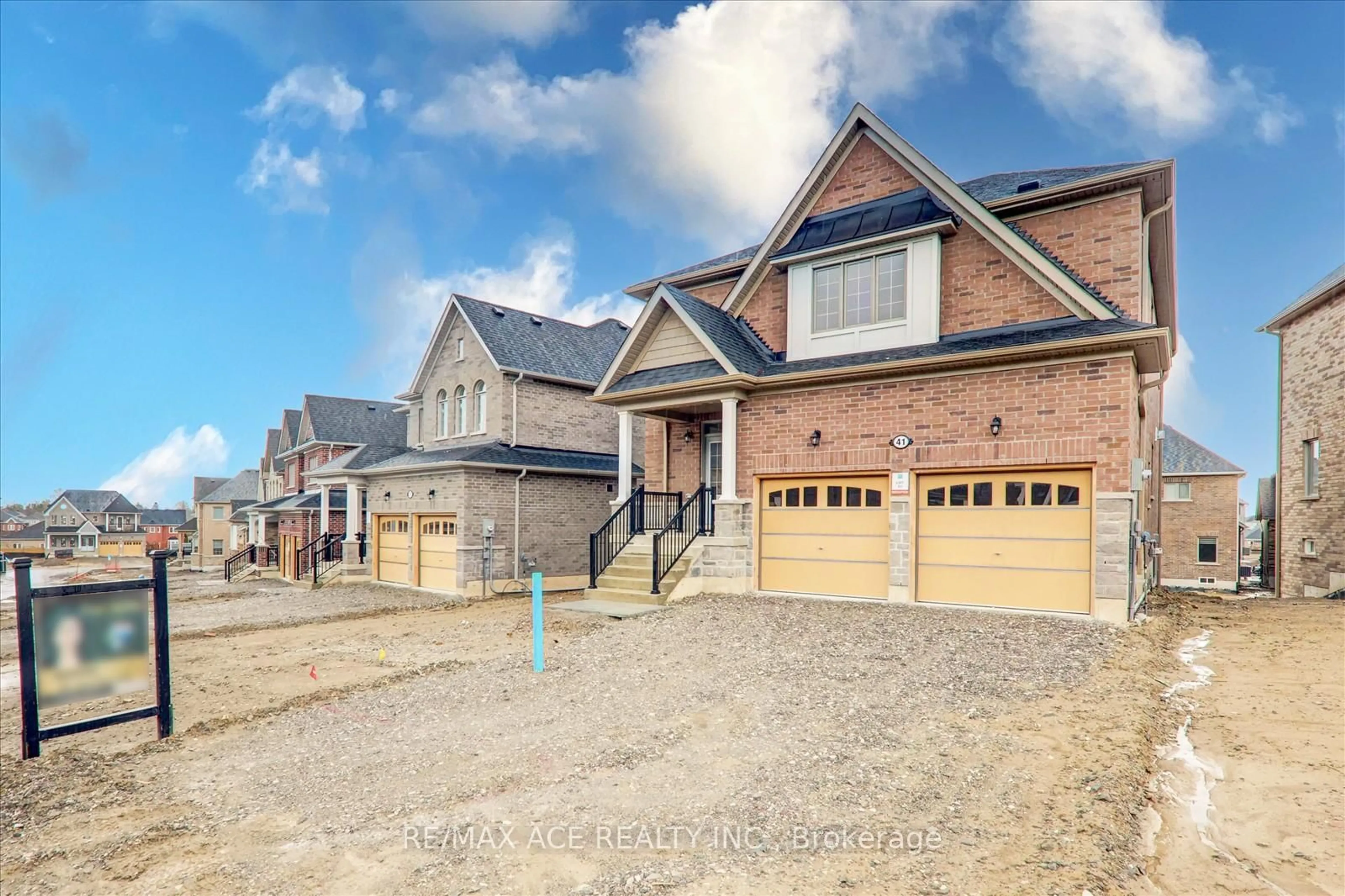 Home with brick exterior material, street for 41 North Garden Blvd, Scugog Ontario L9L 0C9