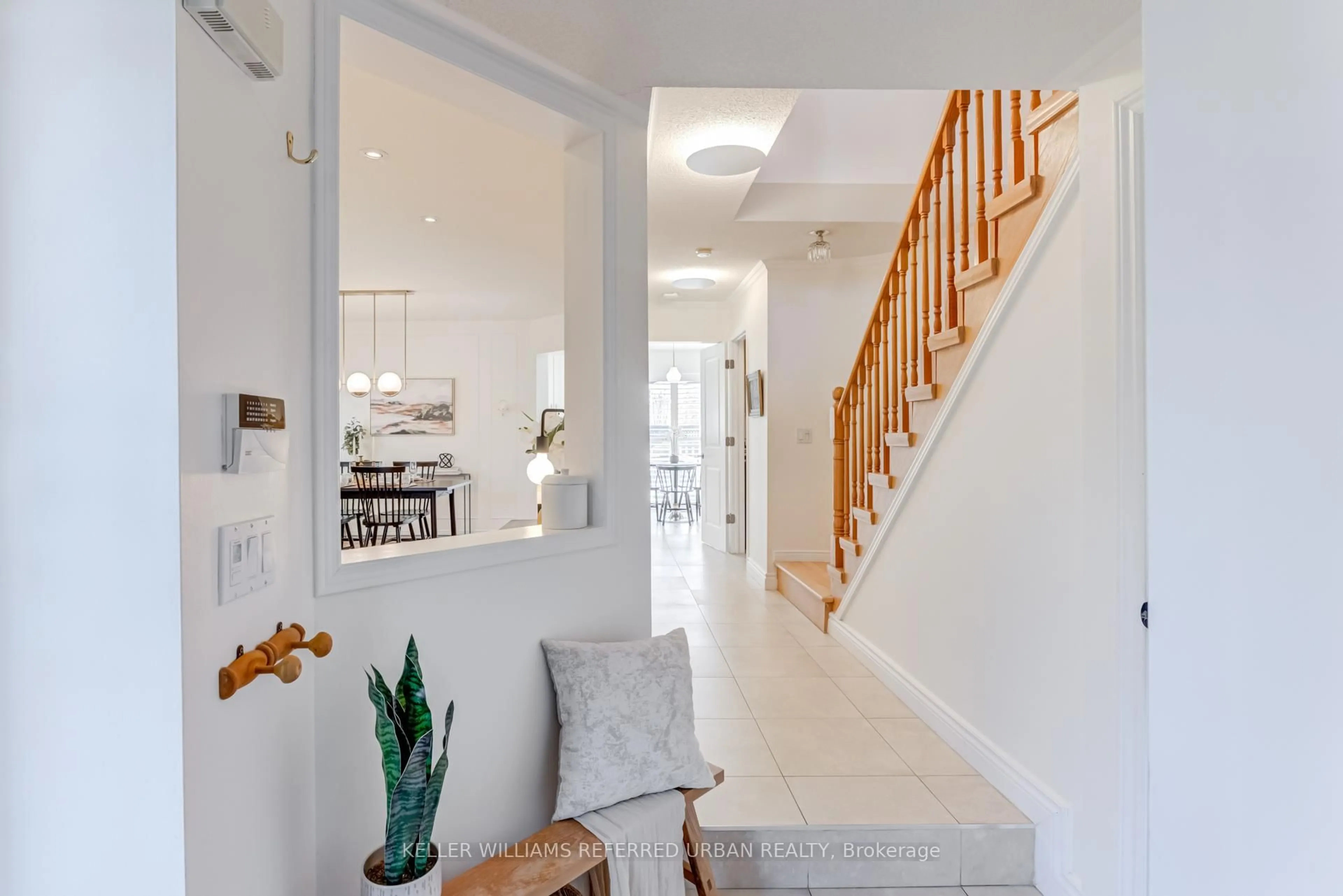 Indoor entryway for 105 White Pine Cres, Pickering Ontario L1V 6S3