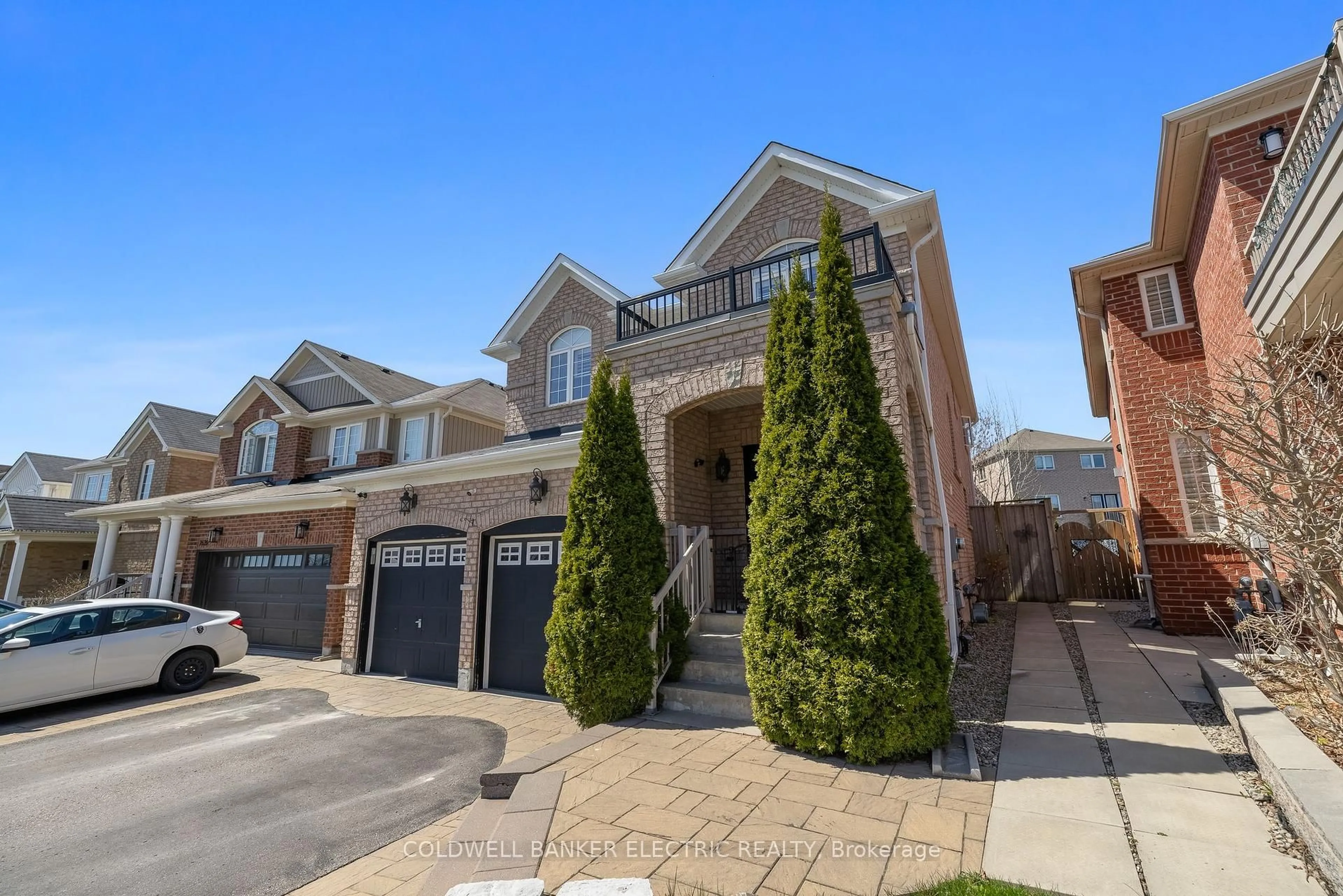 Home with brick exterior material, street for 1616 Glenbourne Dr, Oshawa Ontario L1K 0G2
