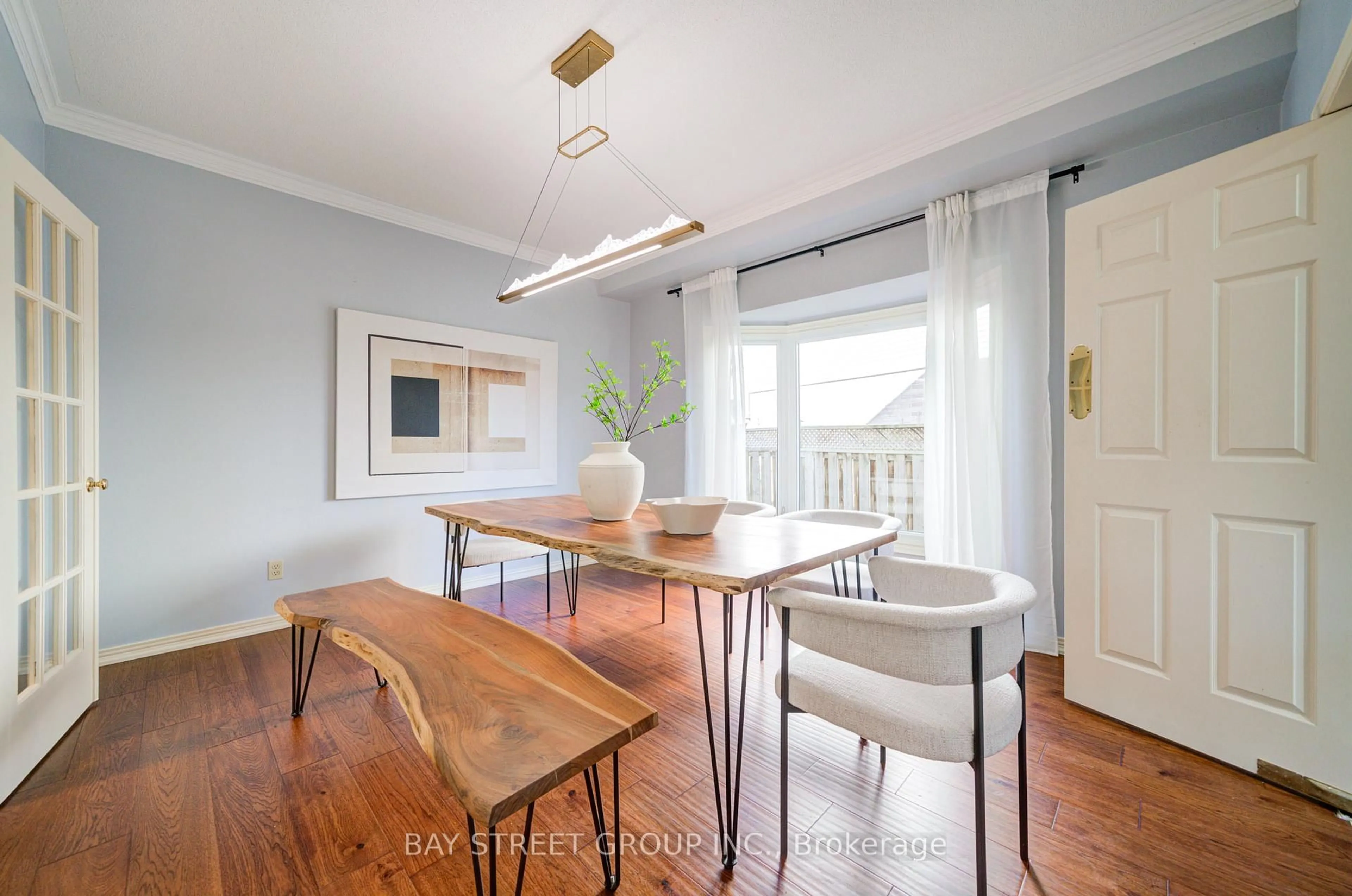 Dining room, wood/laminate floor for 72 Allayden Dr, Whitby Ontario L1P 1L5