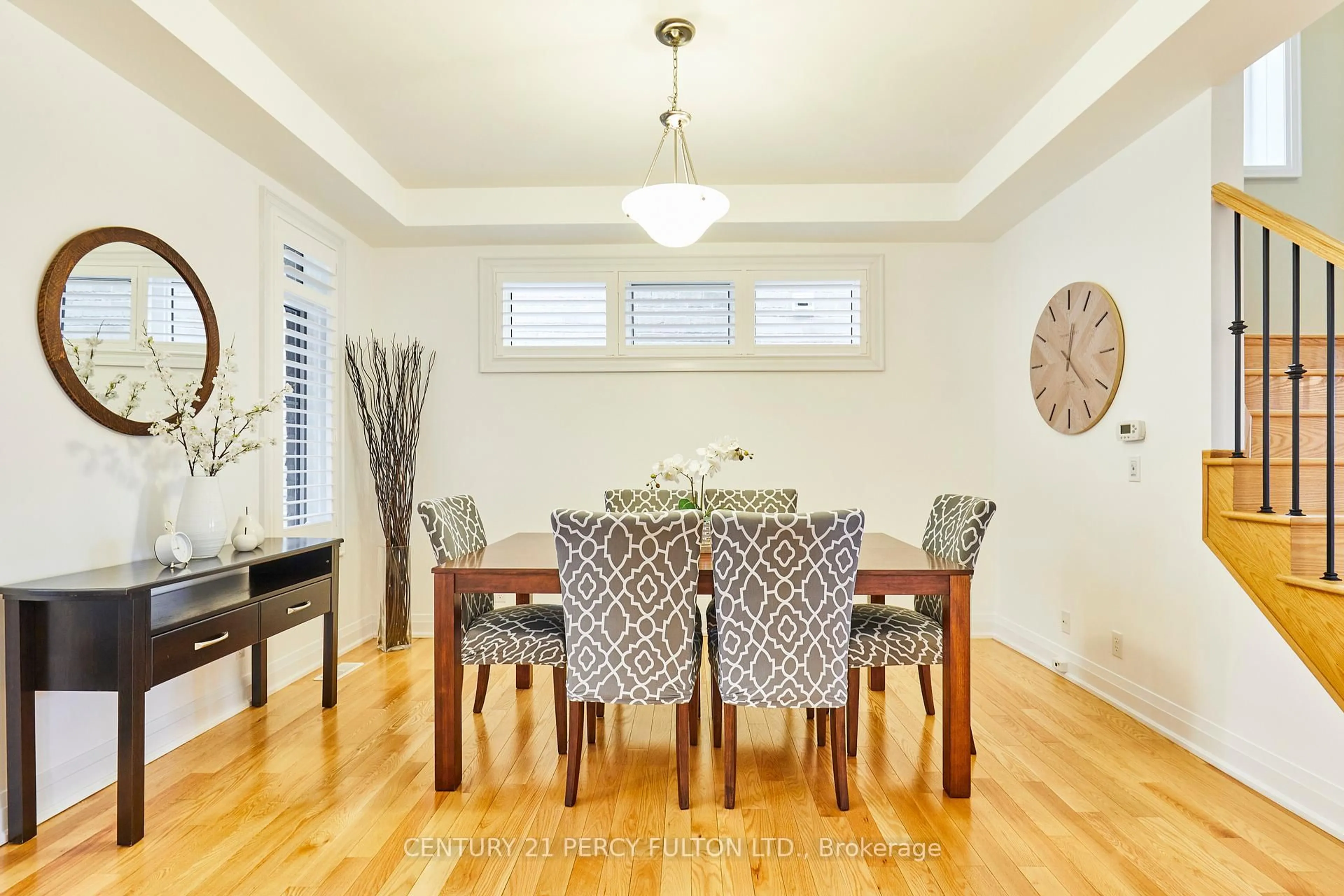 Dining room, wood/laminate floor for 2413 New Providence St, Oshawa Ontario L1L 0G2