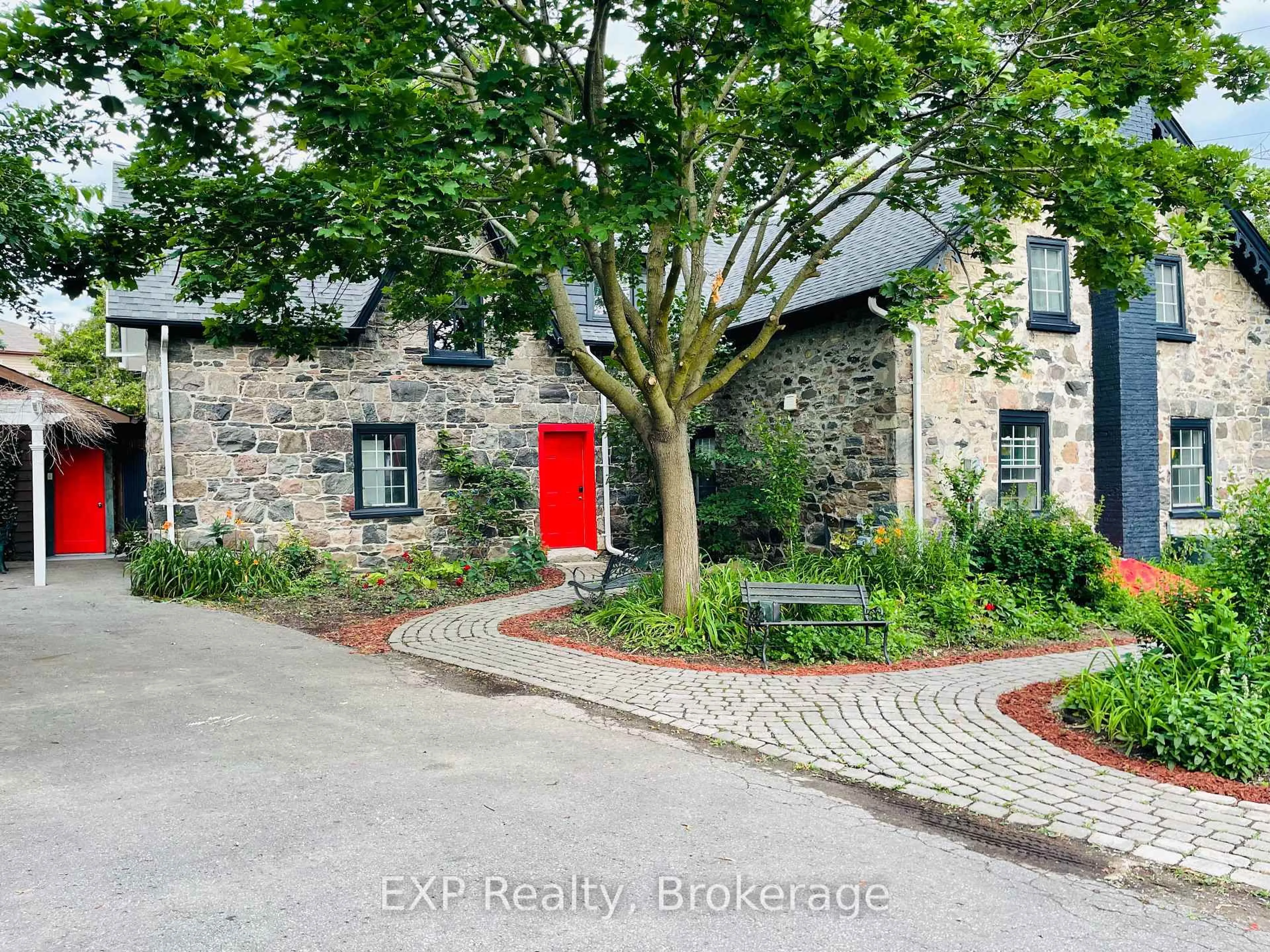 Unknown for 2319 Wildwood Cres, Pickering Ontario L1X 2N1