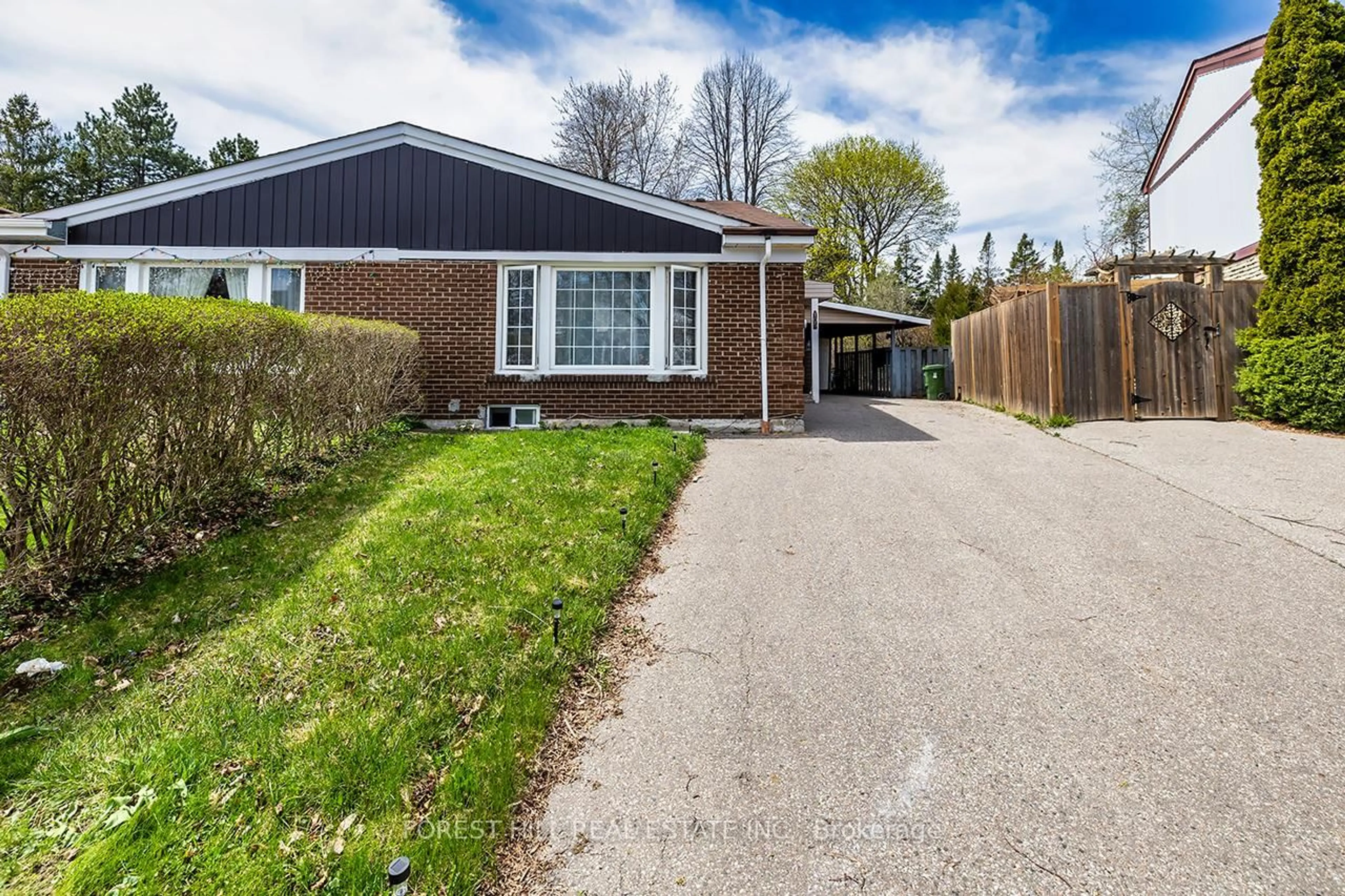 Home with brick exterior material, street for 105 Parsell Sq, Toronto Ontario M1B 2A5