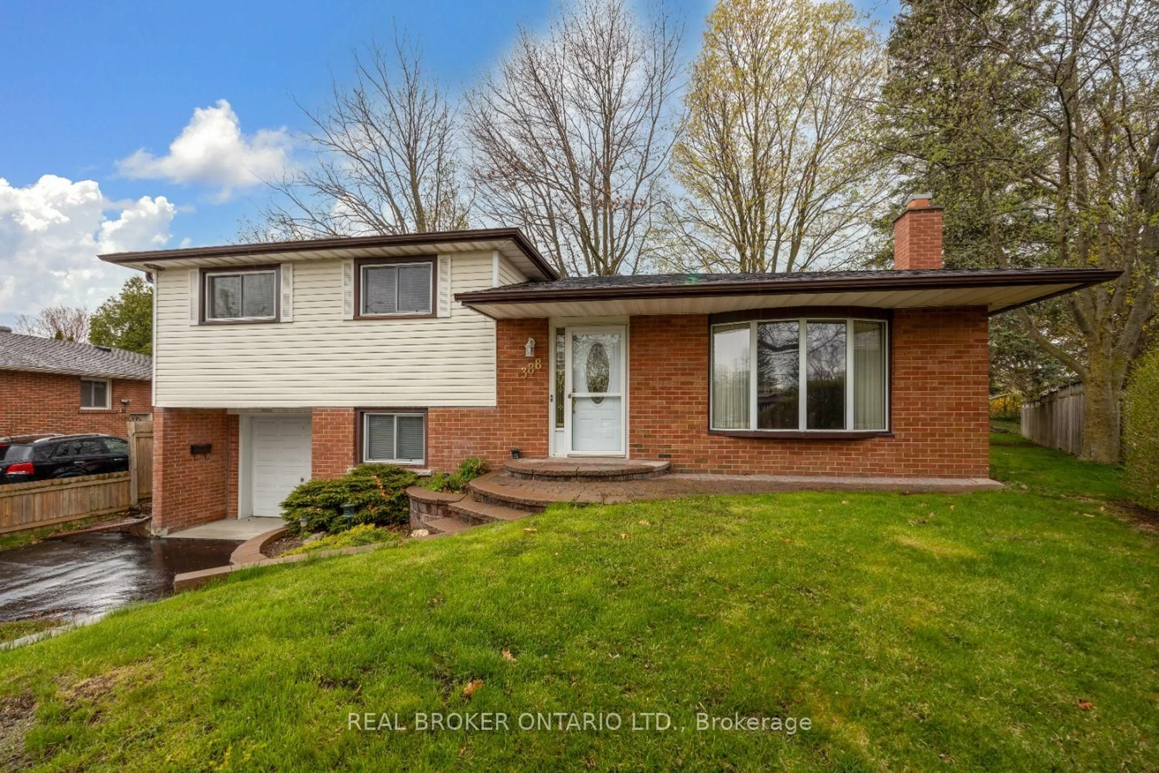 Home with brick exterior material, street for 388 Marken Crt, Oshawa Ontario L1G 2K1