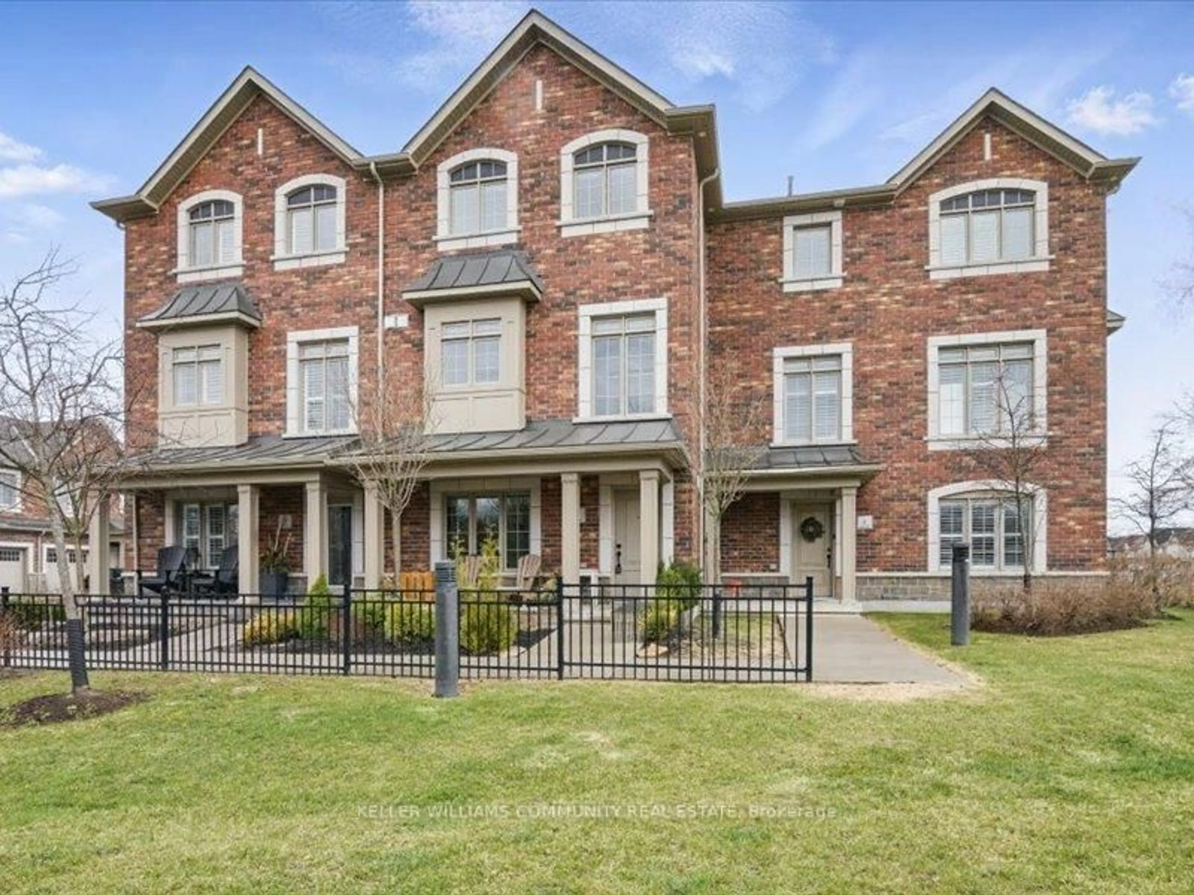Home with brick exterior material, street for 35 Hanning Crt #2, Clarington Ontario L1C 4R3