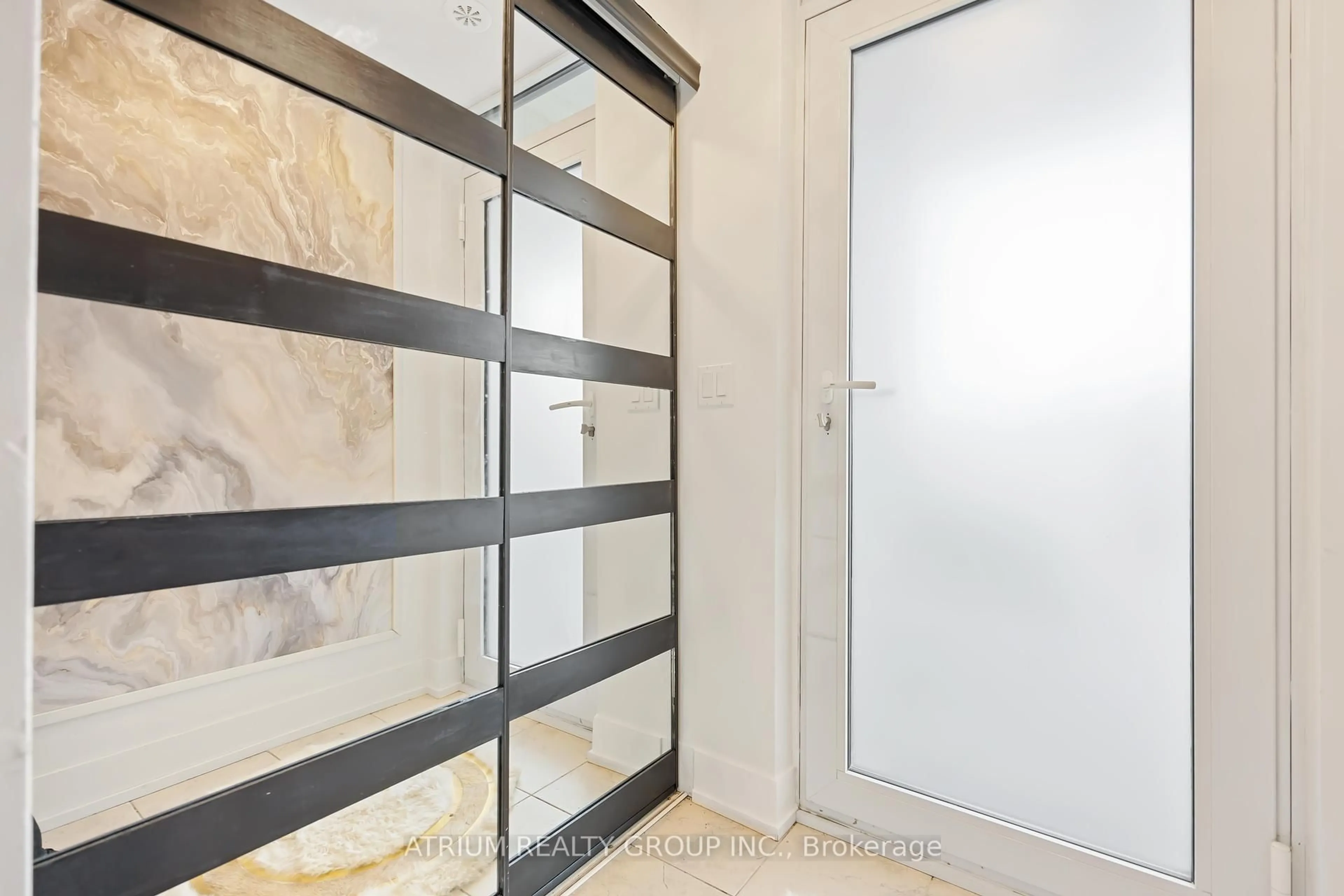 Unknown for 1245 Bayly St #Th 8, Pickering Ontario L1W 0B5