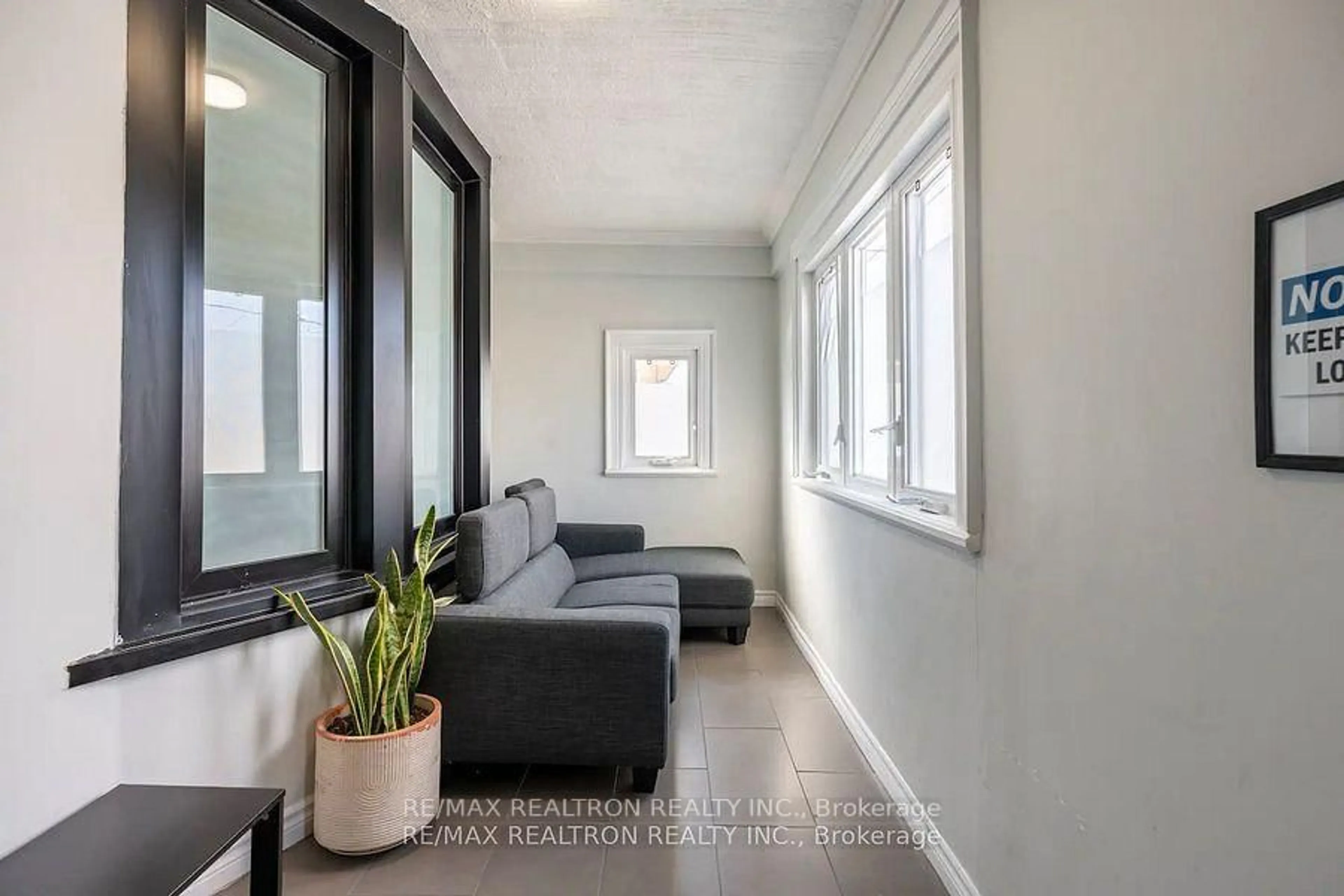 Indoor entryway for 541 Eastern Ave, Toronto Ontario M4M 1C8