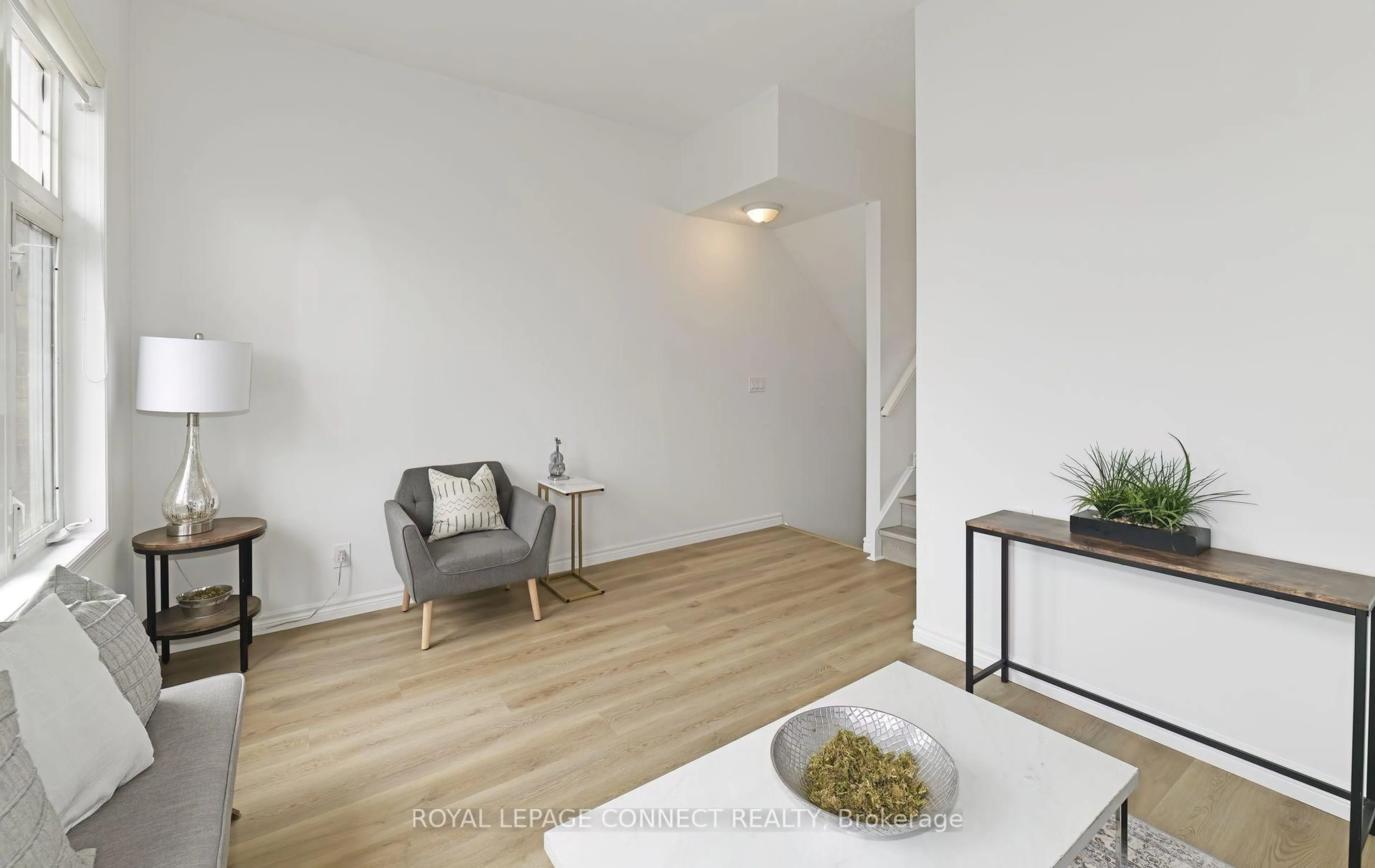 A pic of a room for 85 SPRUCEDALE Way, Whitby Ontario L1N 9T9