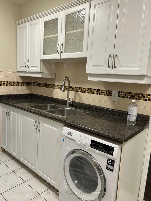 Additional image 9 of 1 Massey Sq Unit 2203