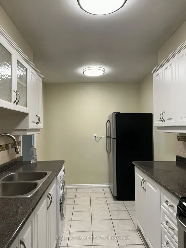 Additional image 8 of 1 Massey Sq Unit 2203