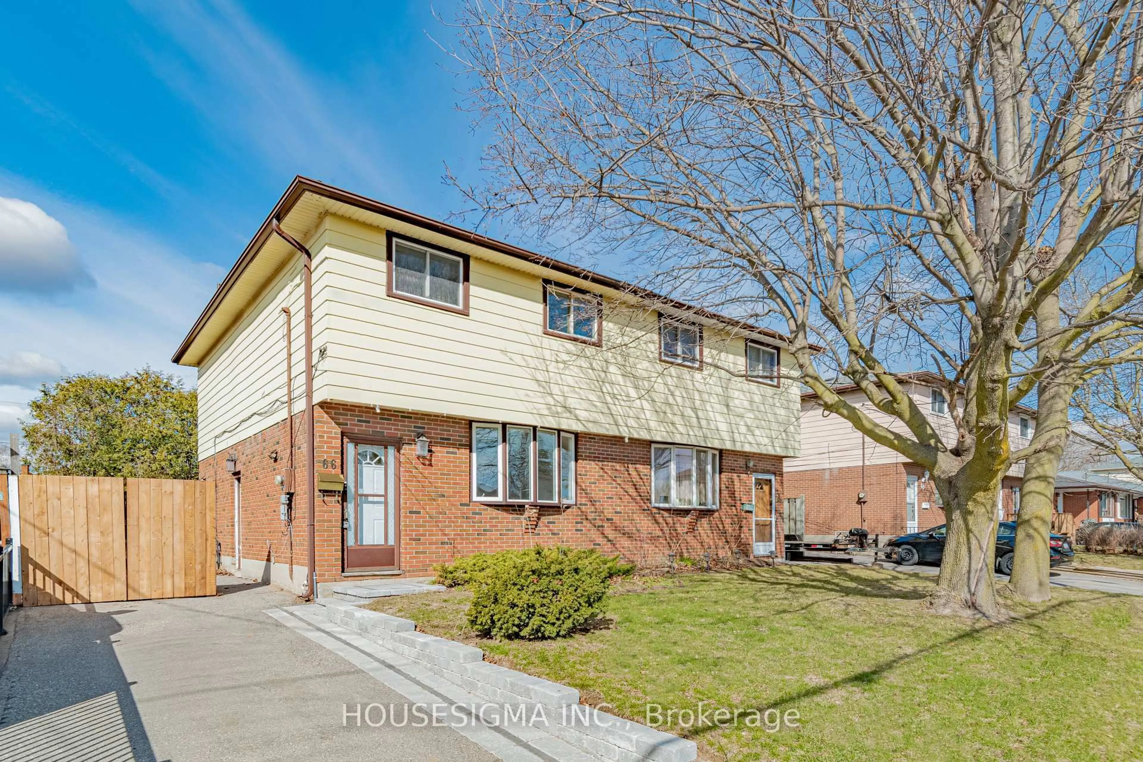Home with brick exterior material, street for 66 Waverly St, Oshawa Ontario L1J 5T7