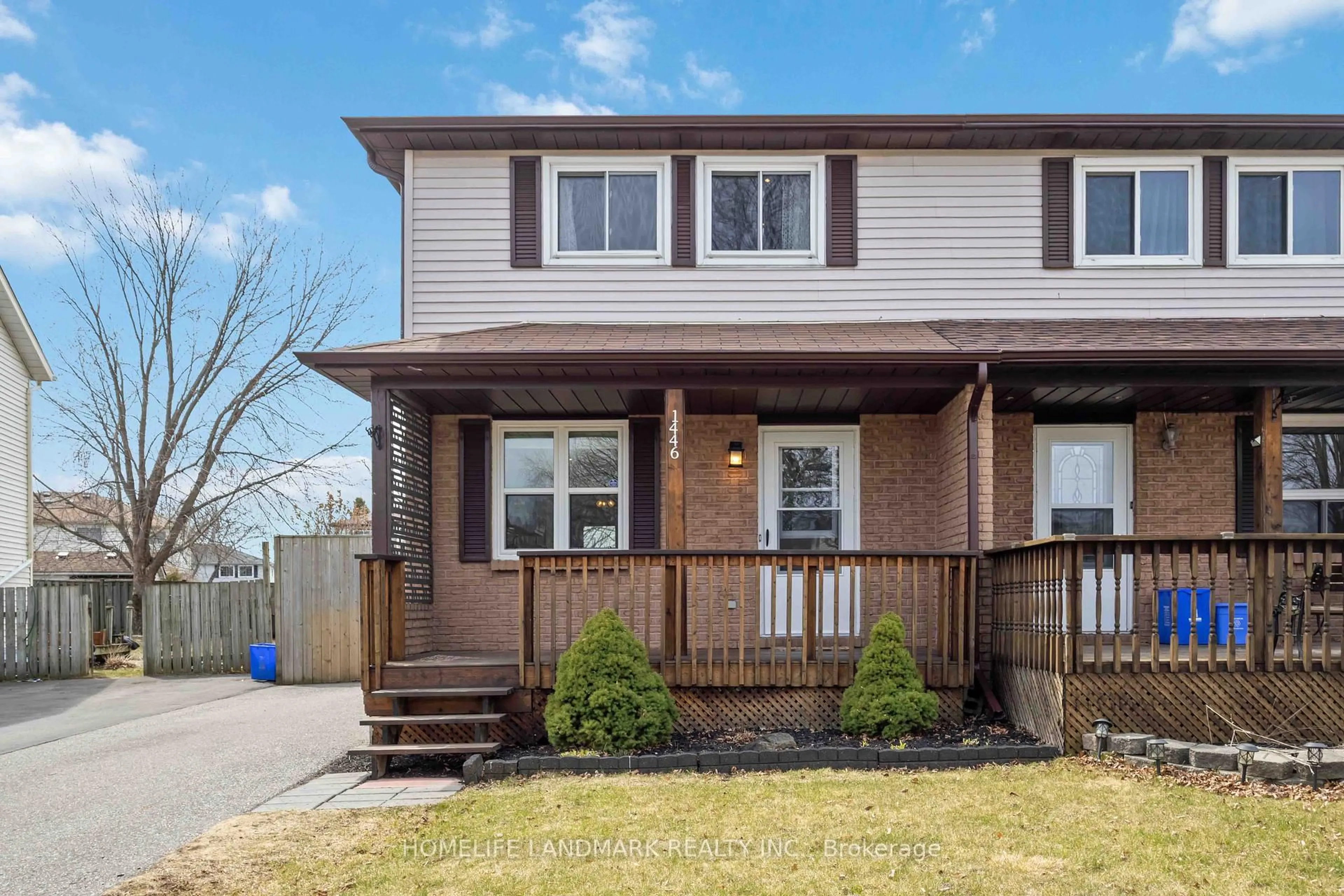 Home with vinyl exterior material, street for 1446 Fleming Crt, Oshawa Ontario L1J 8A9