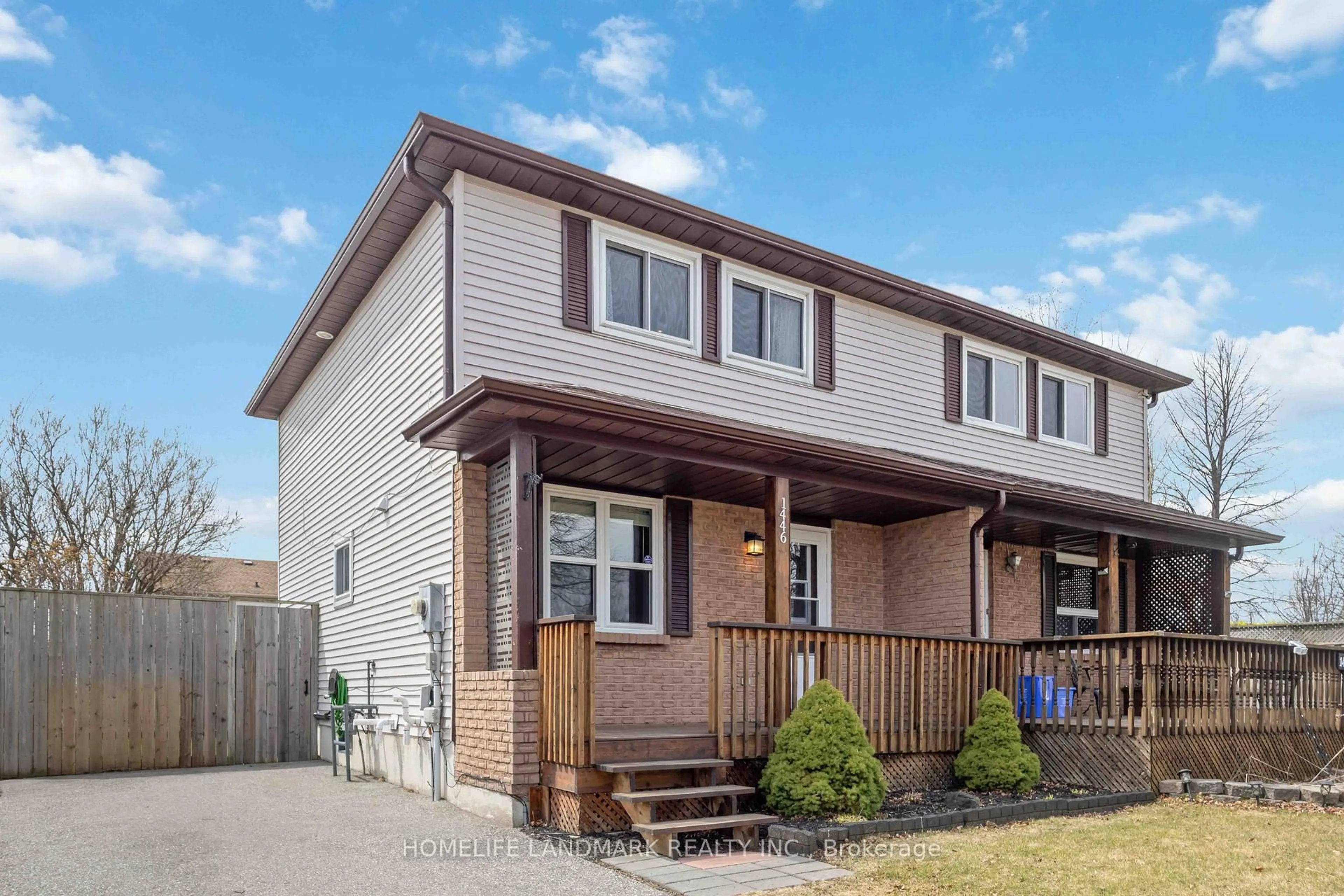 Home with vinyl exterior material, street for 1446 Fleming Crt, Oshawa Ontario L1J 8A9