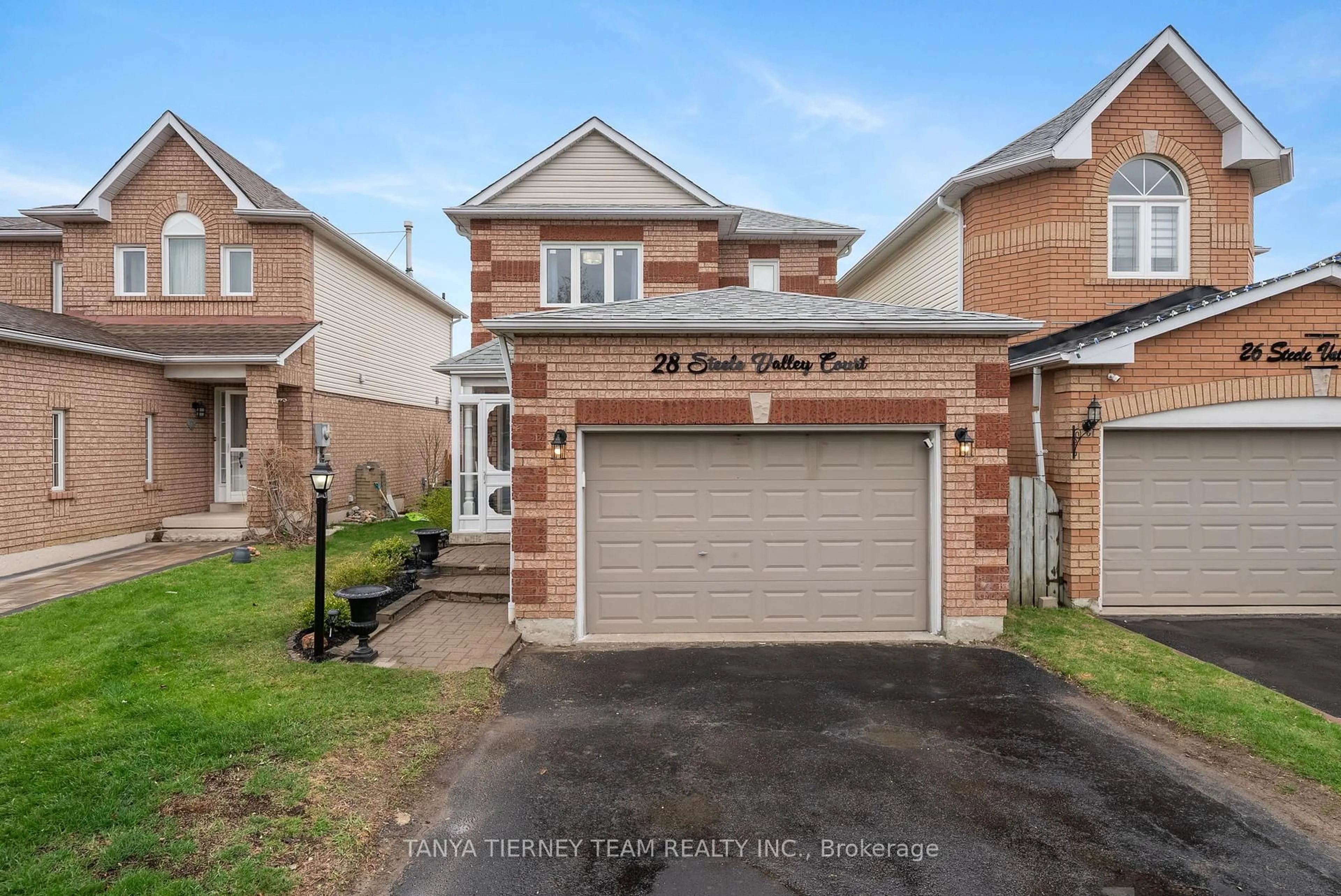 Home with brick exterior material, street for 28 Steele Valley Crt, Whitby Ontario L1R 2M3