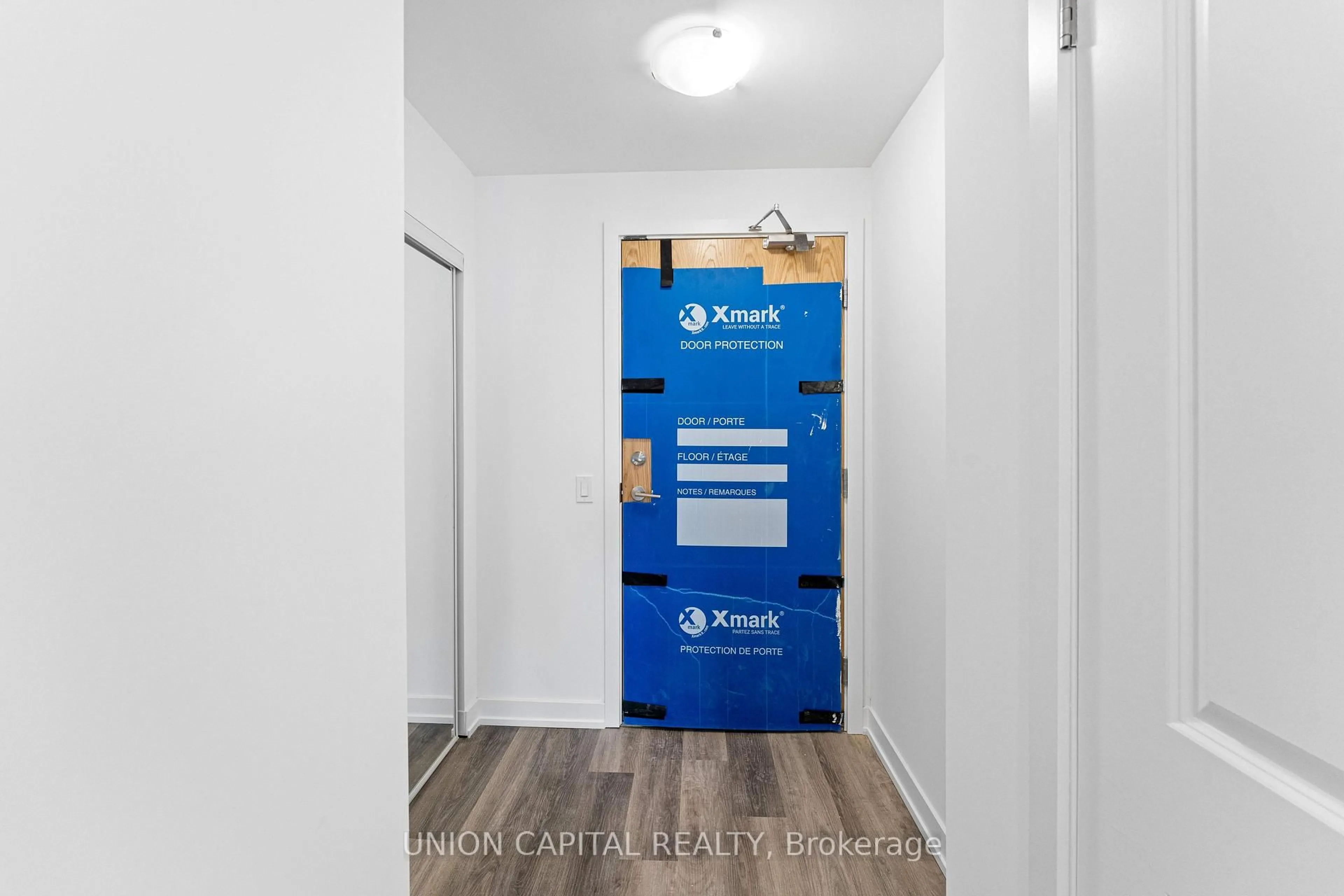 Indoor entryway for 1455 Celebration Dr #2303, Pickering Ontario L1W 1L8