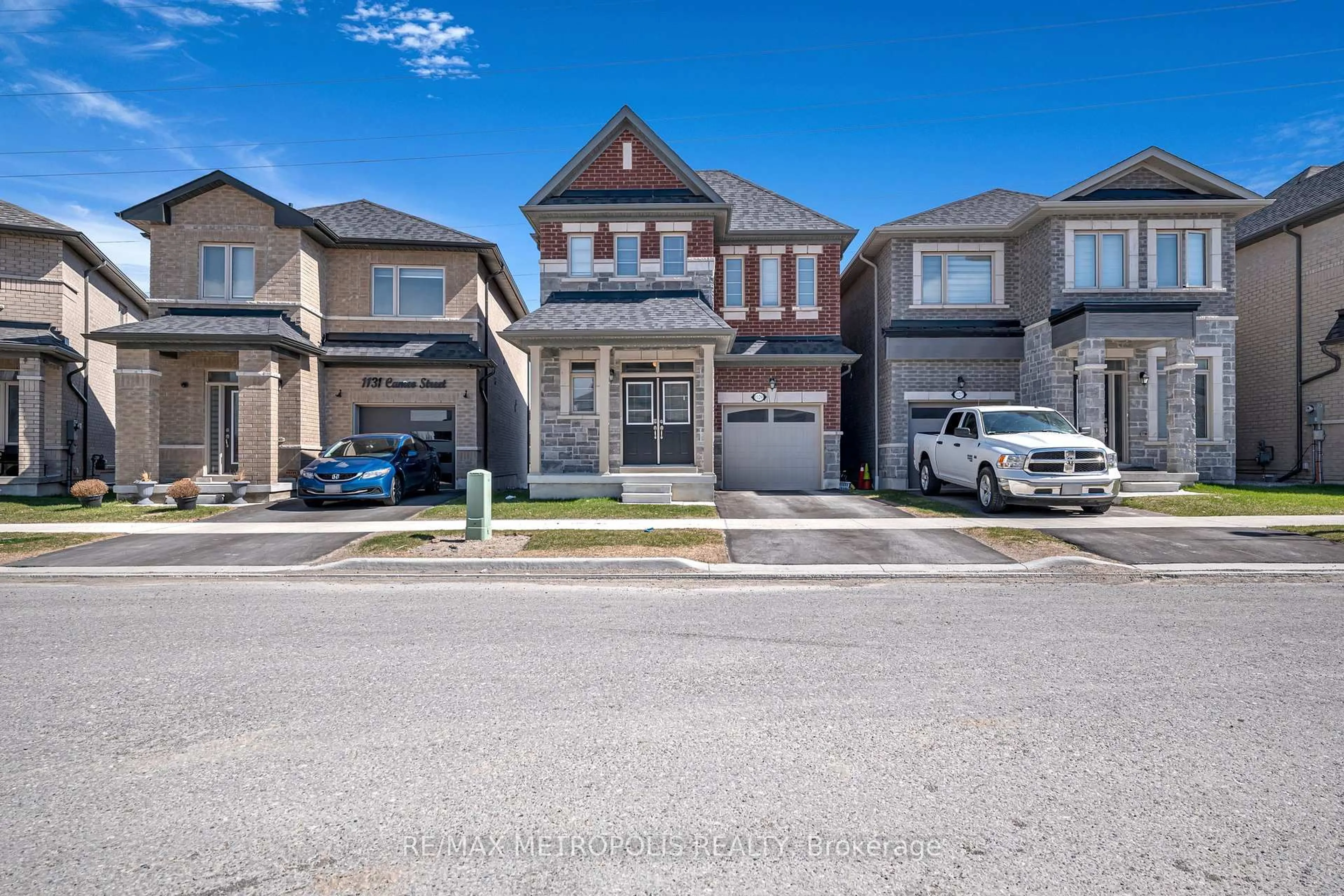 Unknown for 1129 CAMEO St, Pickering Ontario L1X 0L7