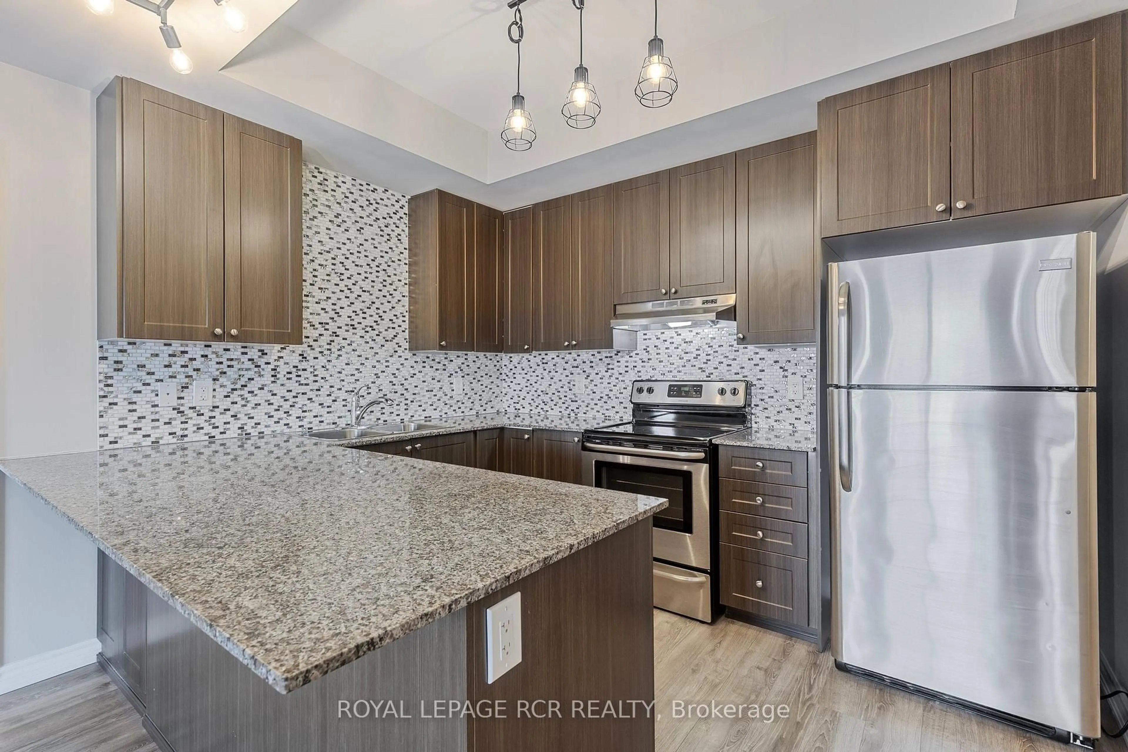 Unknown for 670 Gordon St #408, Whitby Ontario L1N 0K9
