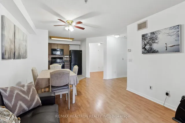 Additional property image - 684 Warden Ave Unit 103