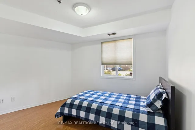 Additional property image - 684 Warden Ave Unit 103