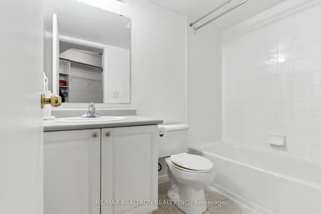 Additional property image - 684 Warden Ave Unit 103