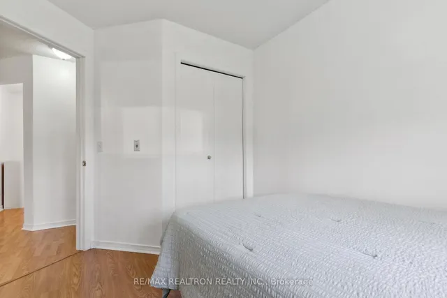 Additional property image - 684 Warden Ave Unit 103
