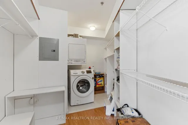 Additional property image - 684 Warden Ave Unit 103