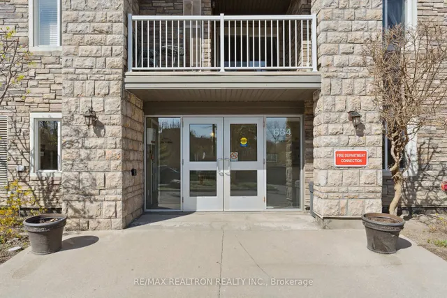 Additional property image - 684 Warden Ave Unit 103