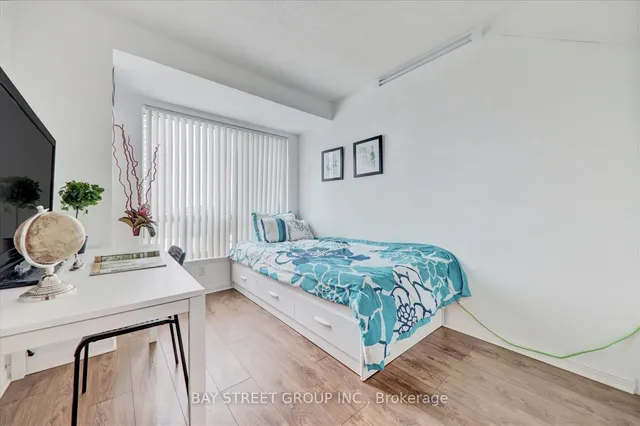 Additional property image - 8 Lee Centre Dr Unit 306